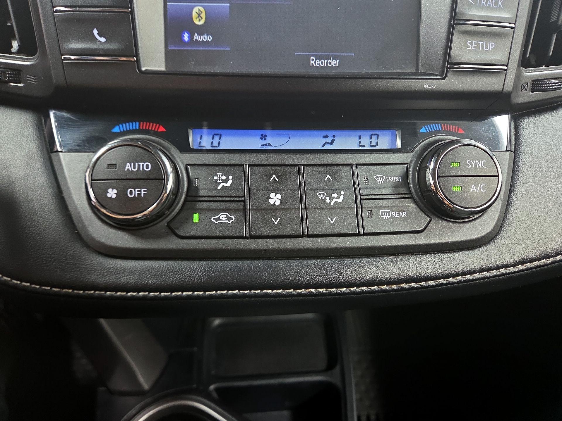 Thumbnail: 2018 Toyota RAV4 - 14