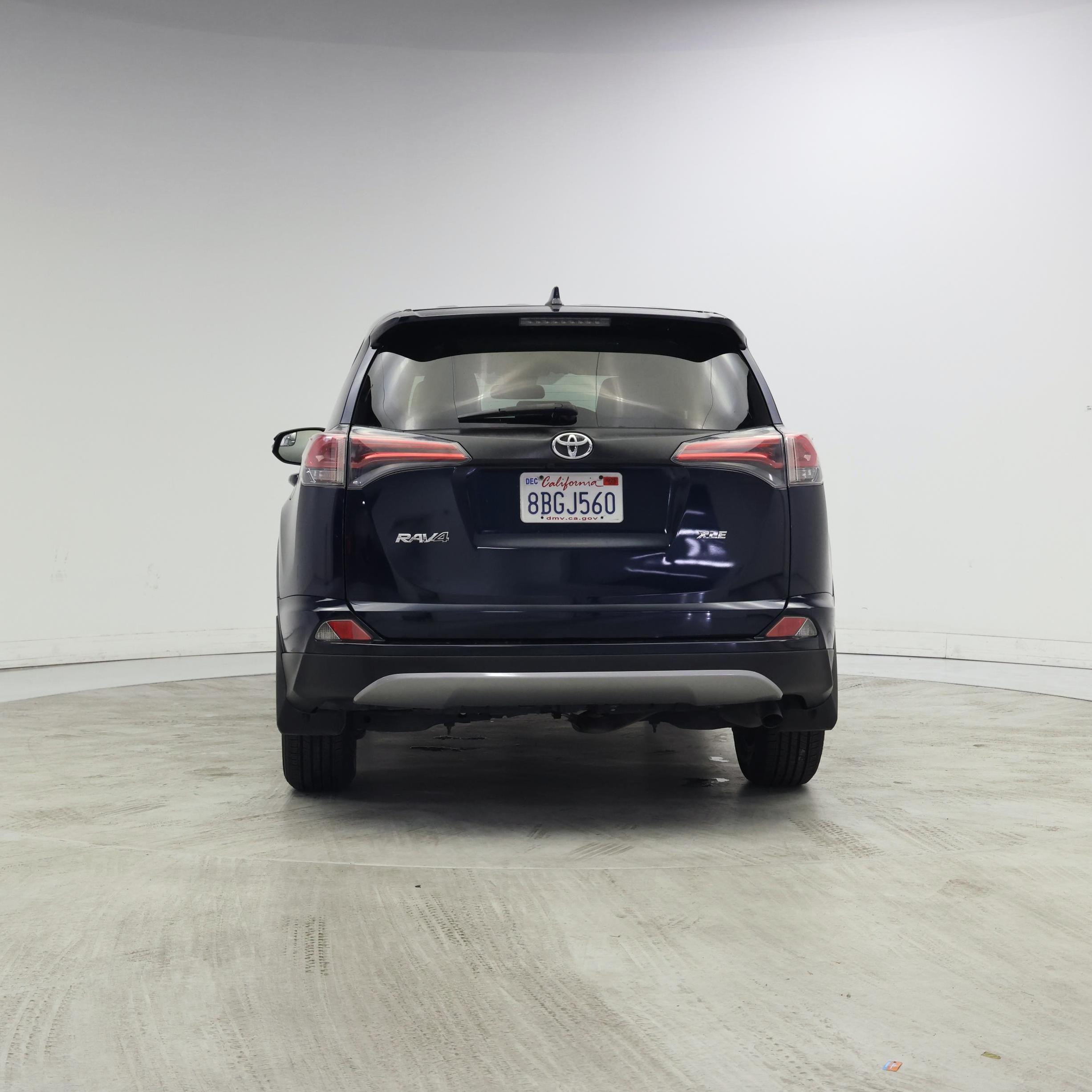 Thumbnail: 2018 Toyota RAV4 - 6