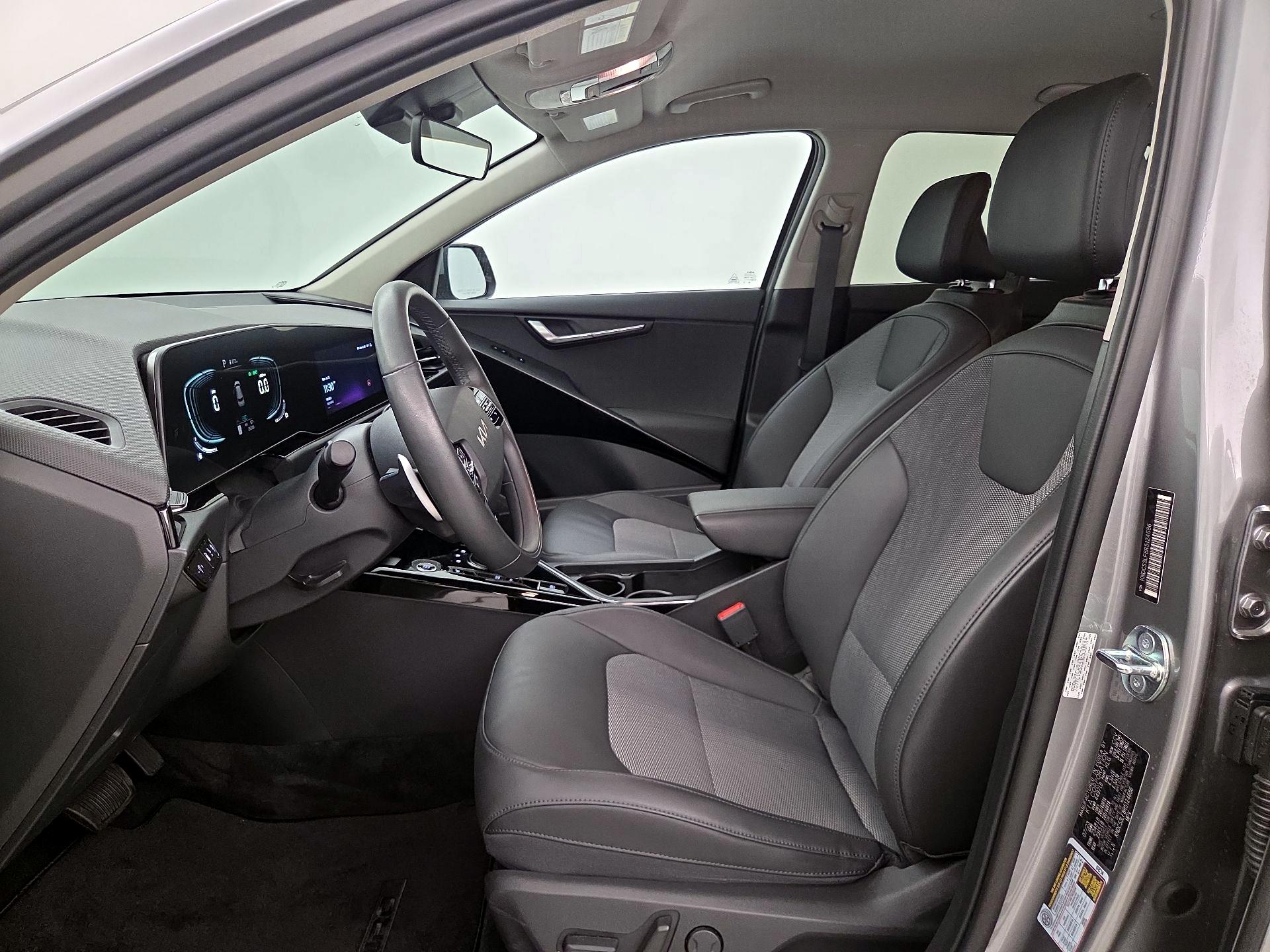 Thumbnail: 2024 Kia Niro - 11