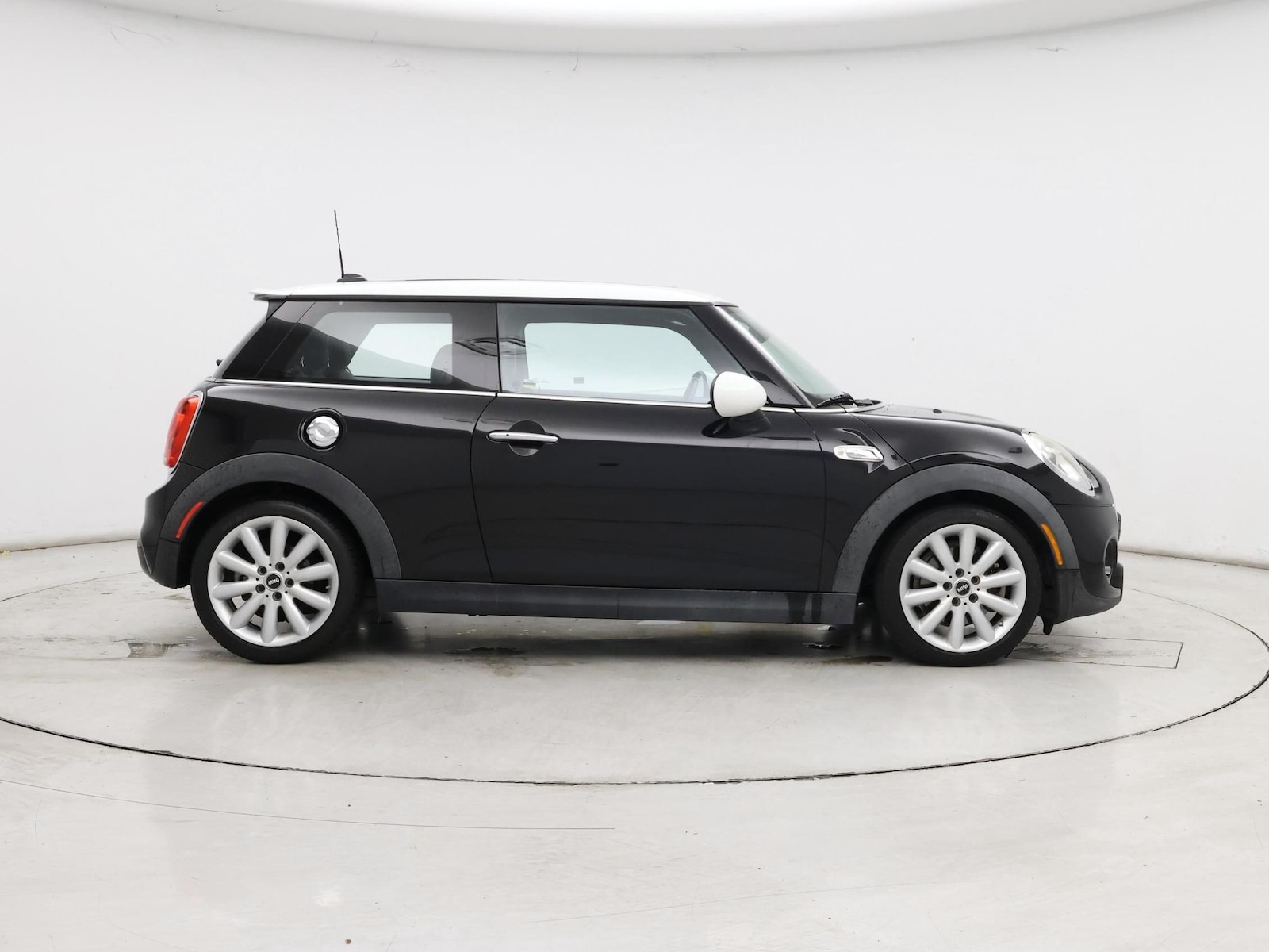 2016 MINI Cooper S - Photo 8