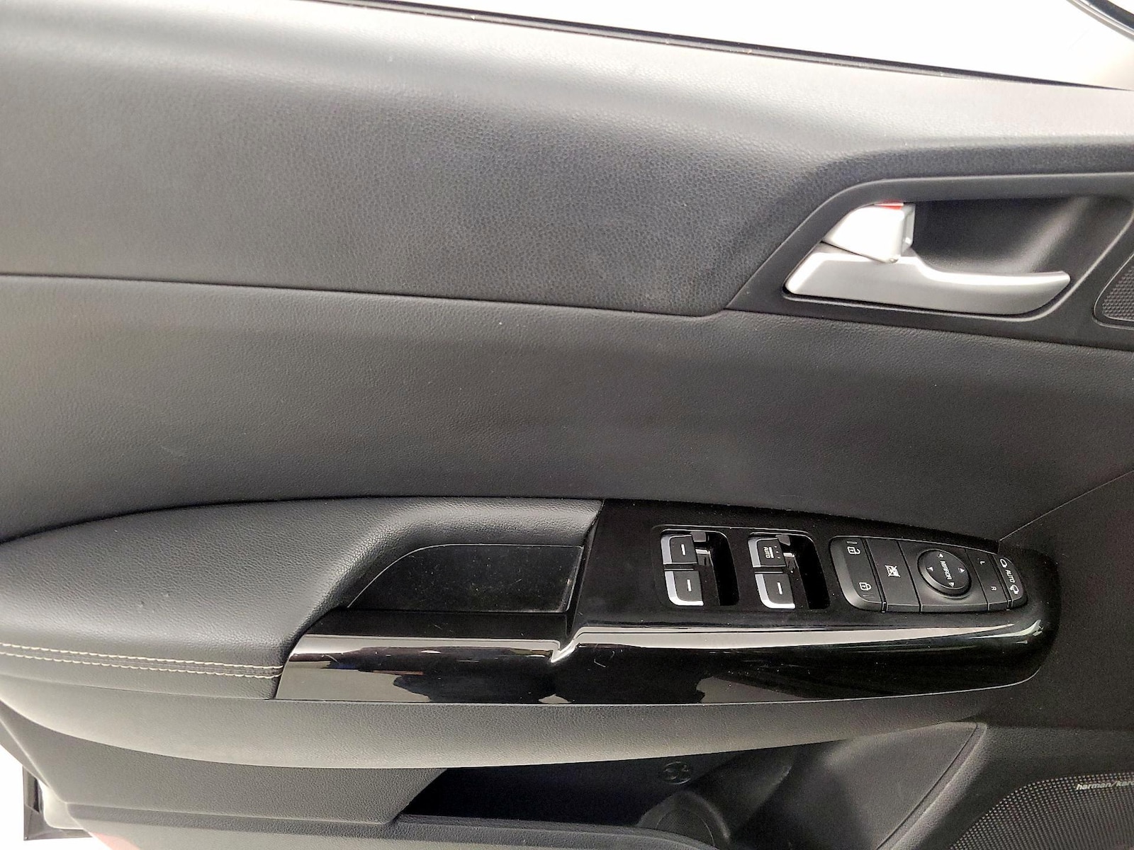 2018 Kia Sportage EX - Photo 13