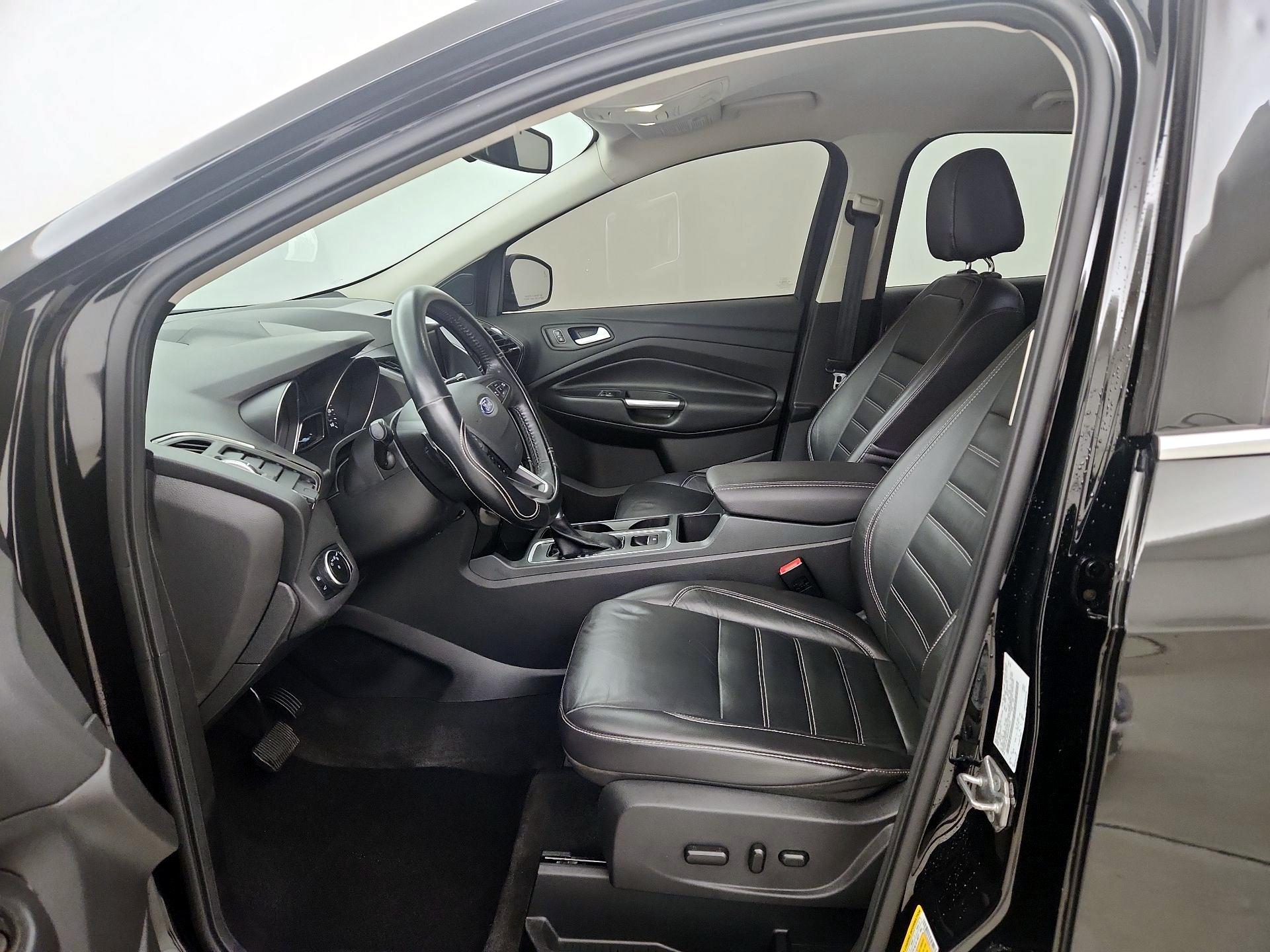 Thumbnail: 2017 Ford Escape - 11