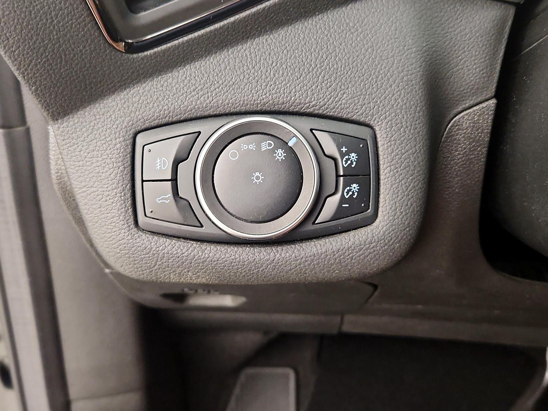 Thumbnail: 2017 Ford Escape - 13