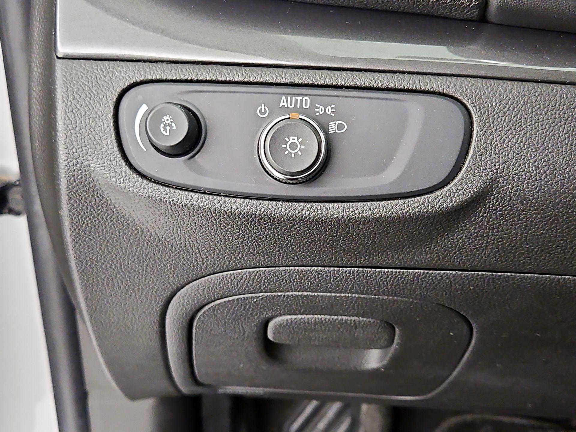 Thumbnail: 2017 Buick Encore - 13