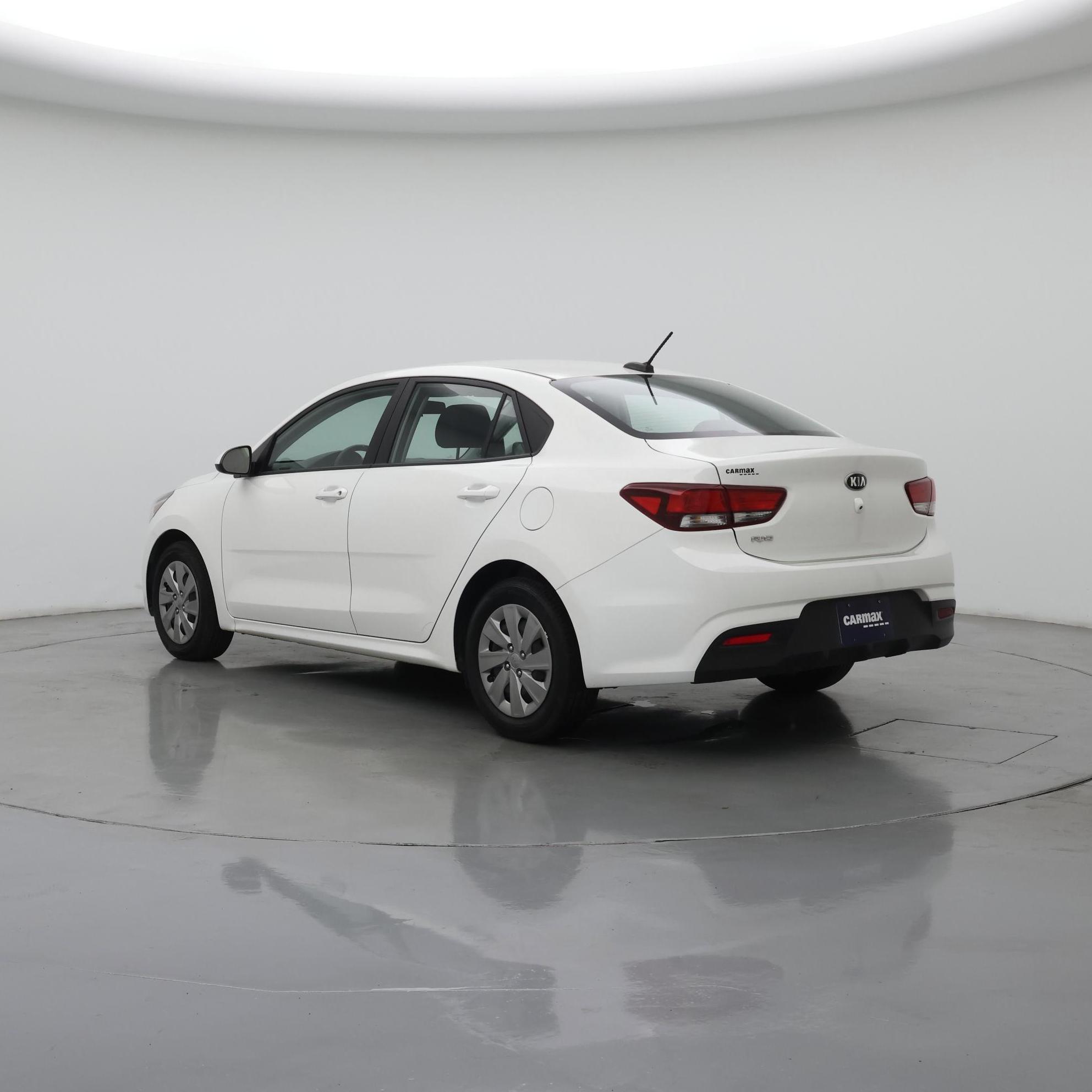 Thumbnail: 2020 Kia Rio - 2