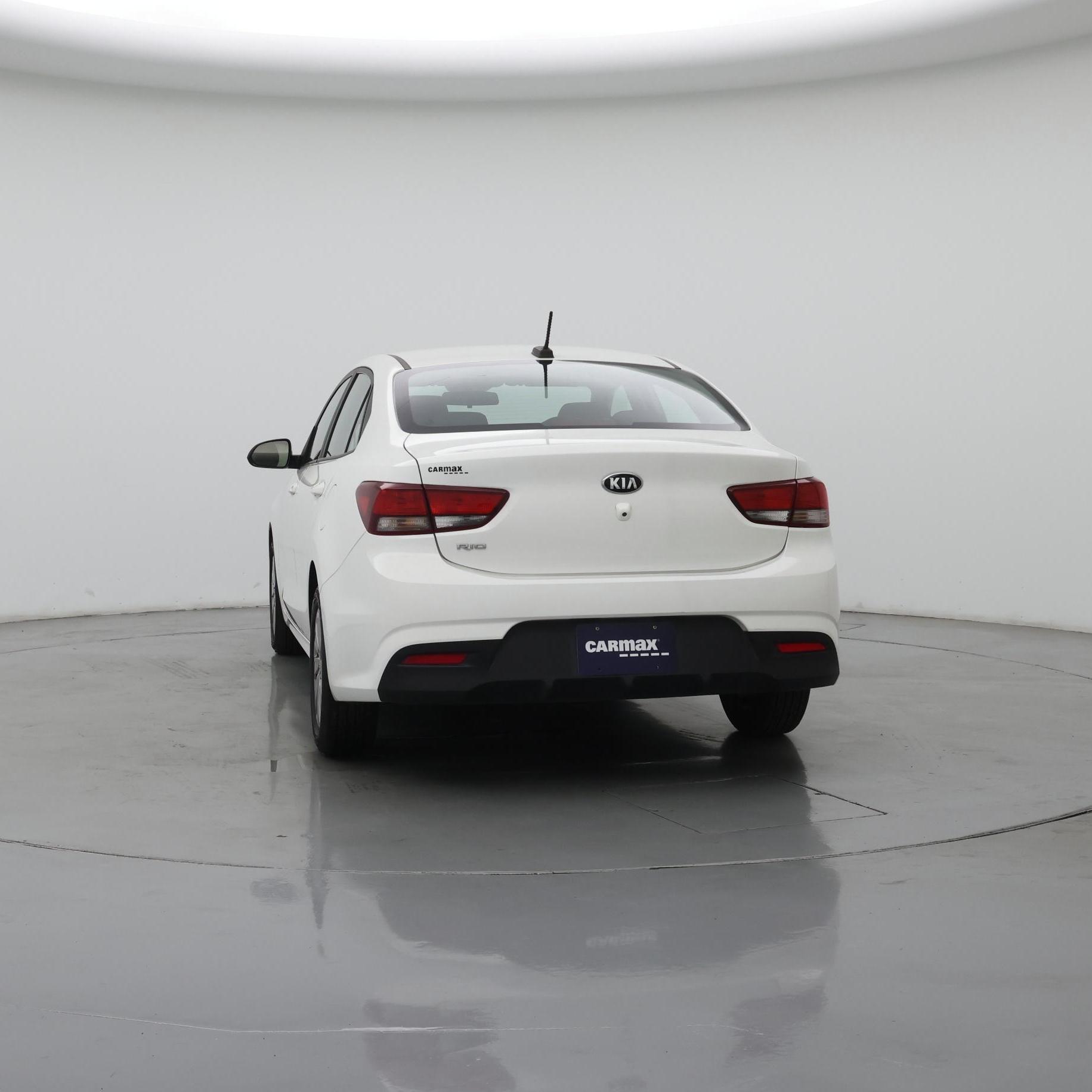Thumbnail: 2020 Kia Rio - 6