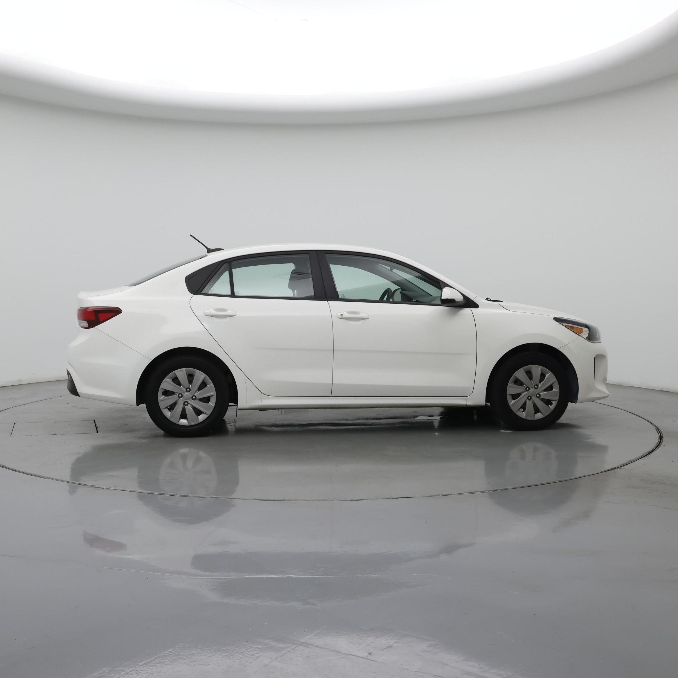 Thumbnail: 2020 Kia Rio - 7