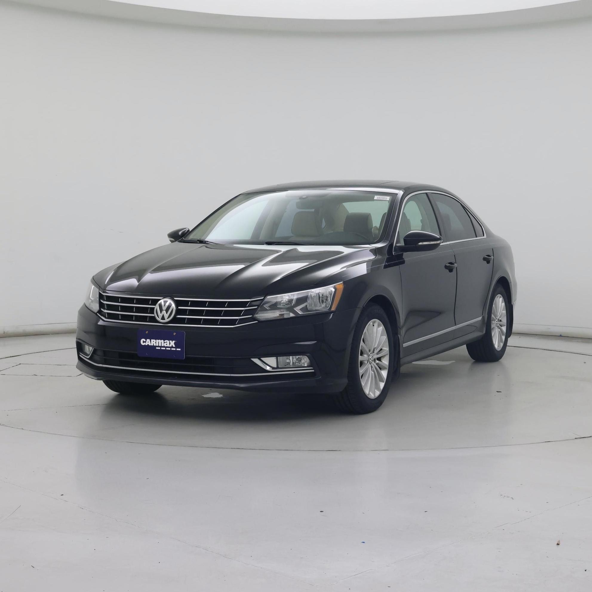 Thumbnail: 2016 Volkswagen Passat - 4
