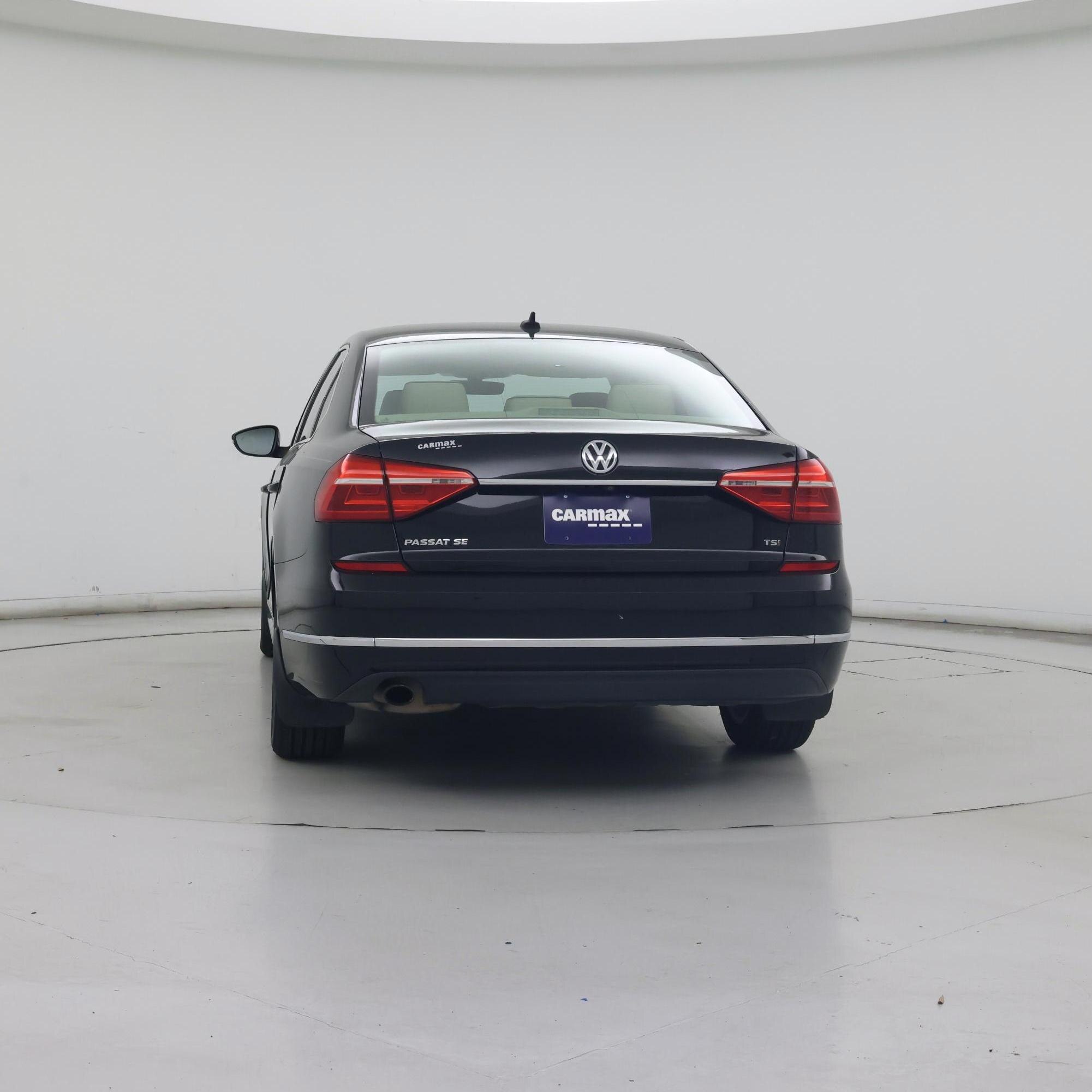 Thumbnail: 2016 Volkswagen Passat - 6