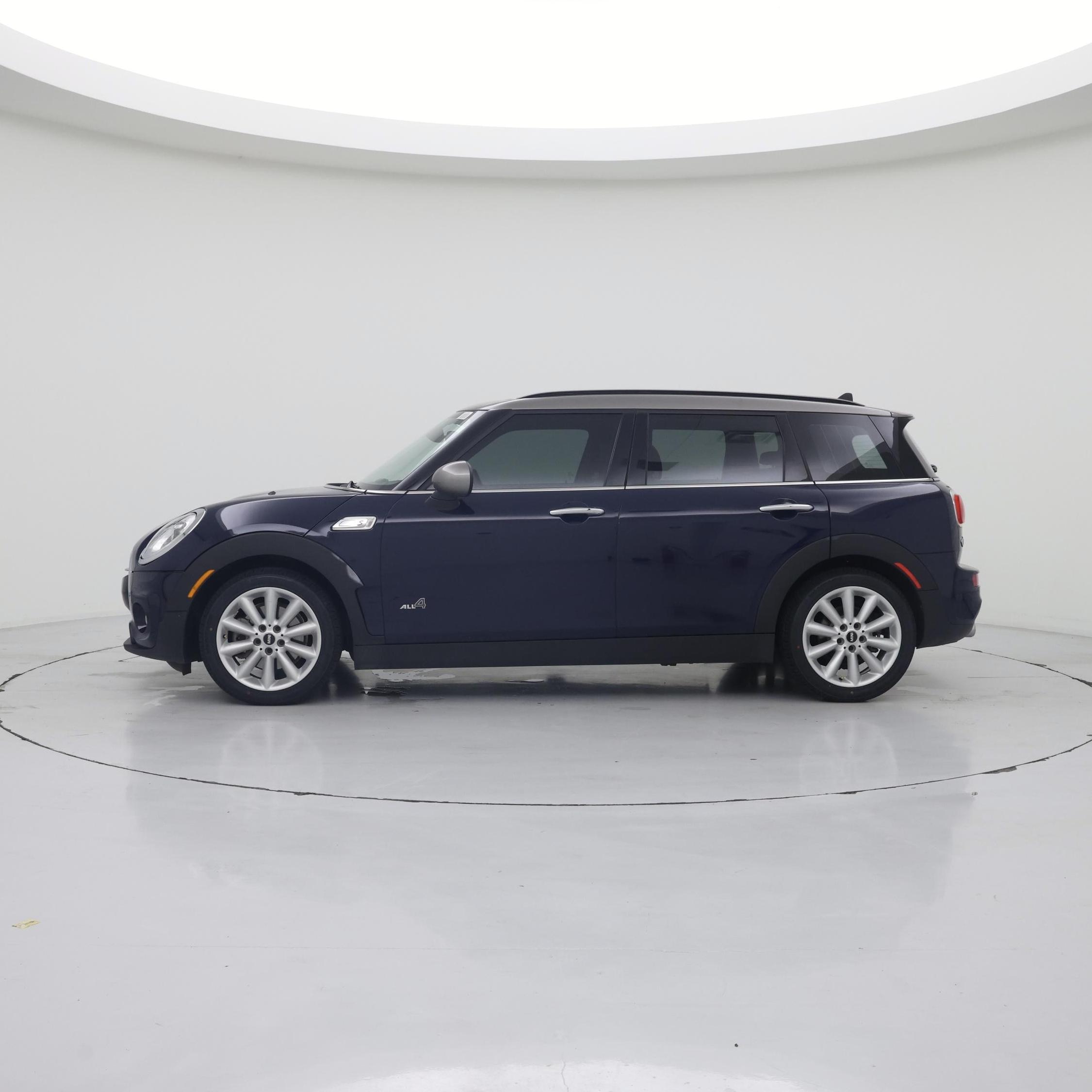Thumbnail: 2017 MINI Cooper Clubman - 3