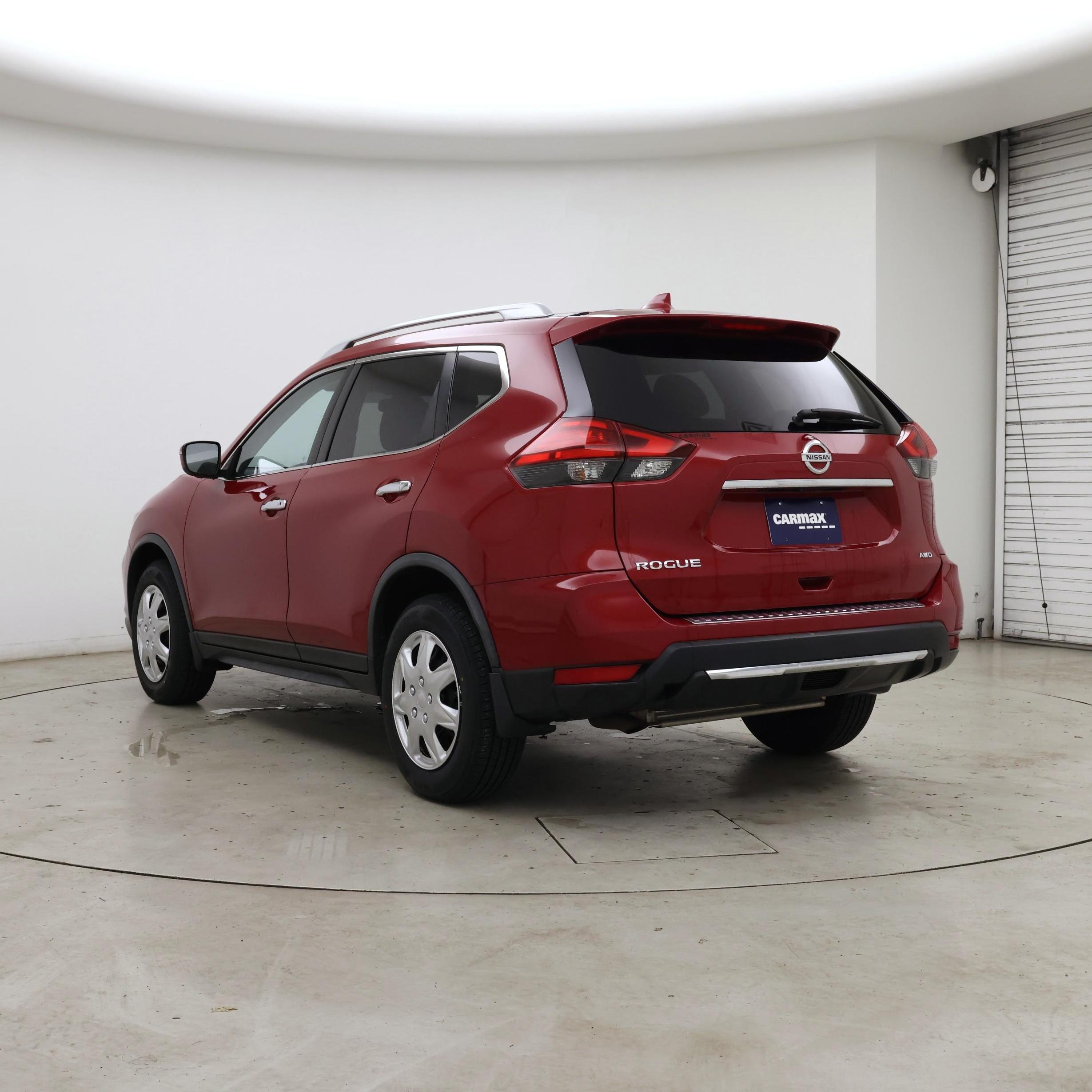 Thumbnail: 2017 Nissan Rogue - 2