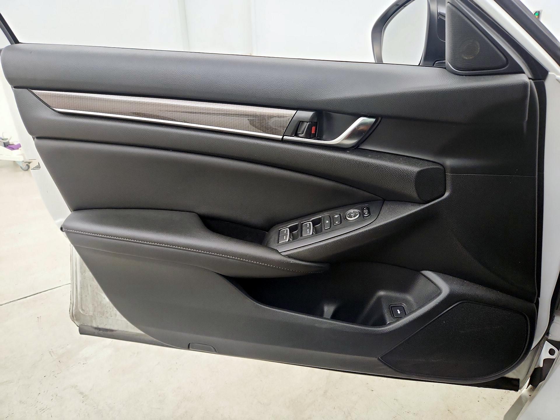 Thumbnail: 2021 Honda Accord - 12