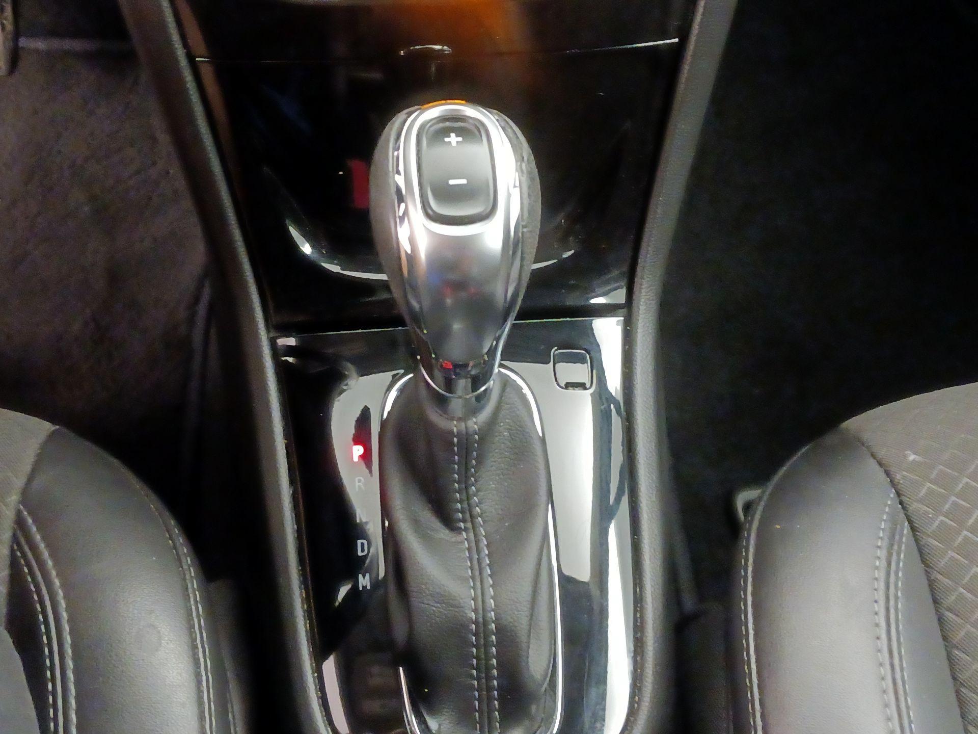 Thumbnail: 2021 Buick Encore - 17