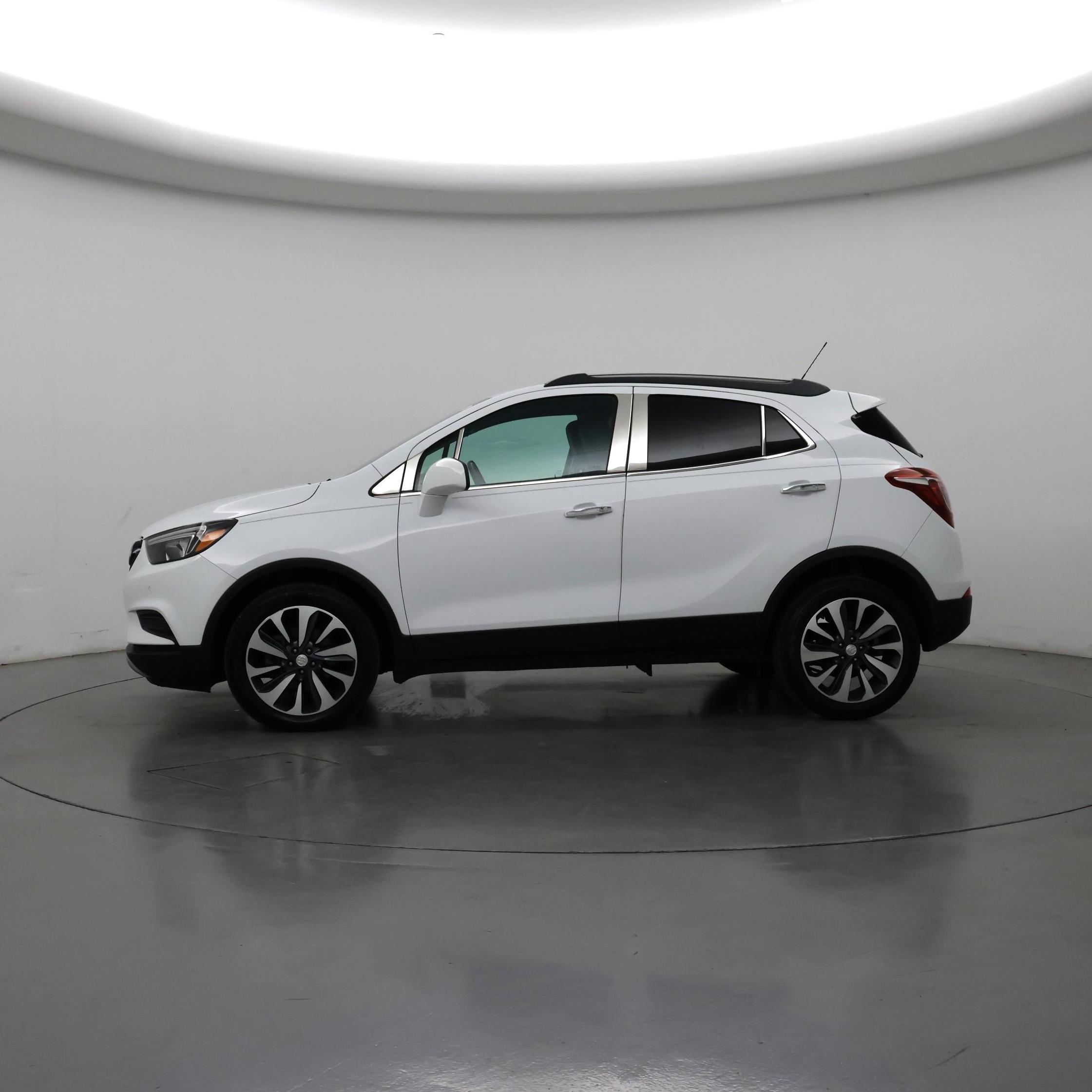 Thumbnail: 2021 Buick Encore - 3