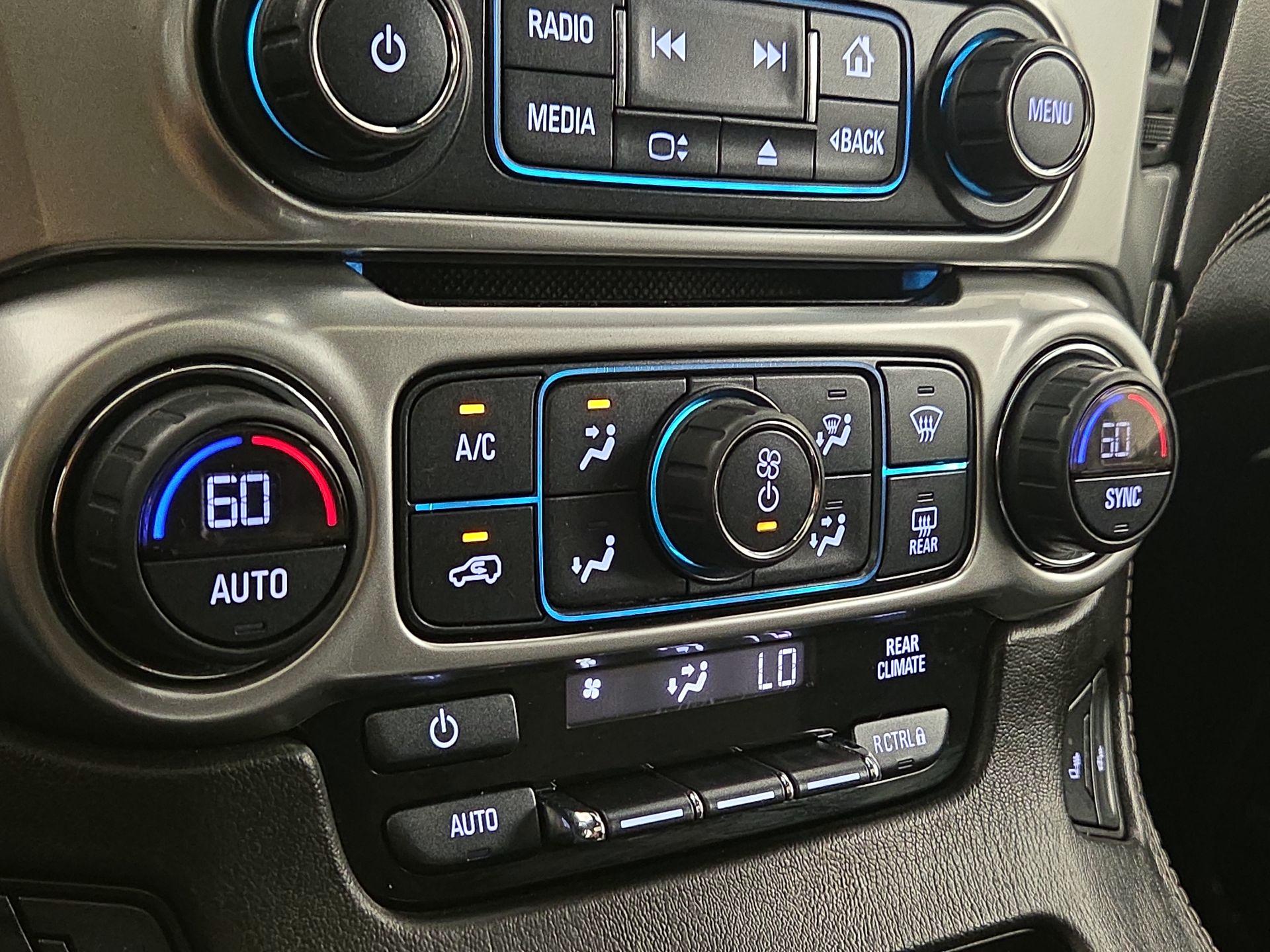 Thumbnail: 2017 Chevrolet Tahoe - 17