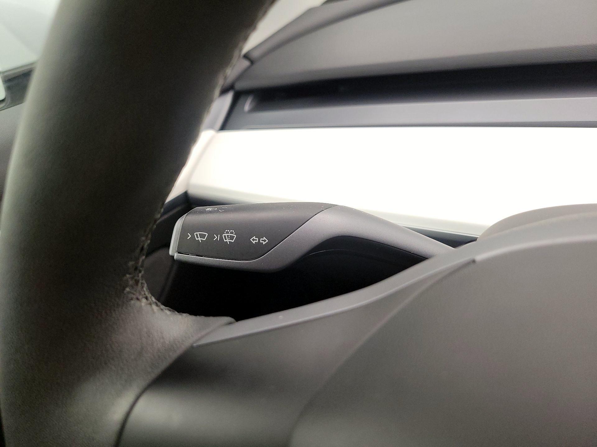 Thumbnail: 2022 Tesla Model 3 - 13