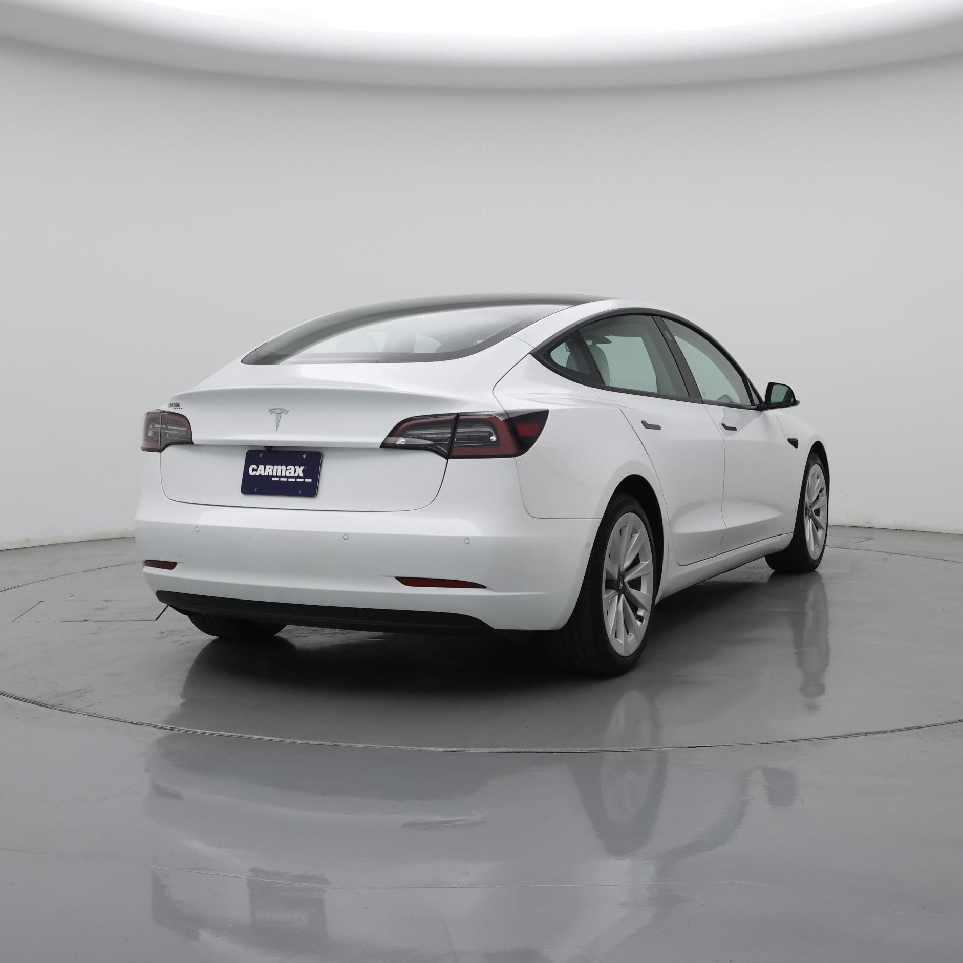 Thumbnail: 2022 Tesla Model 3 - 8