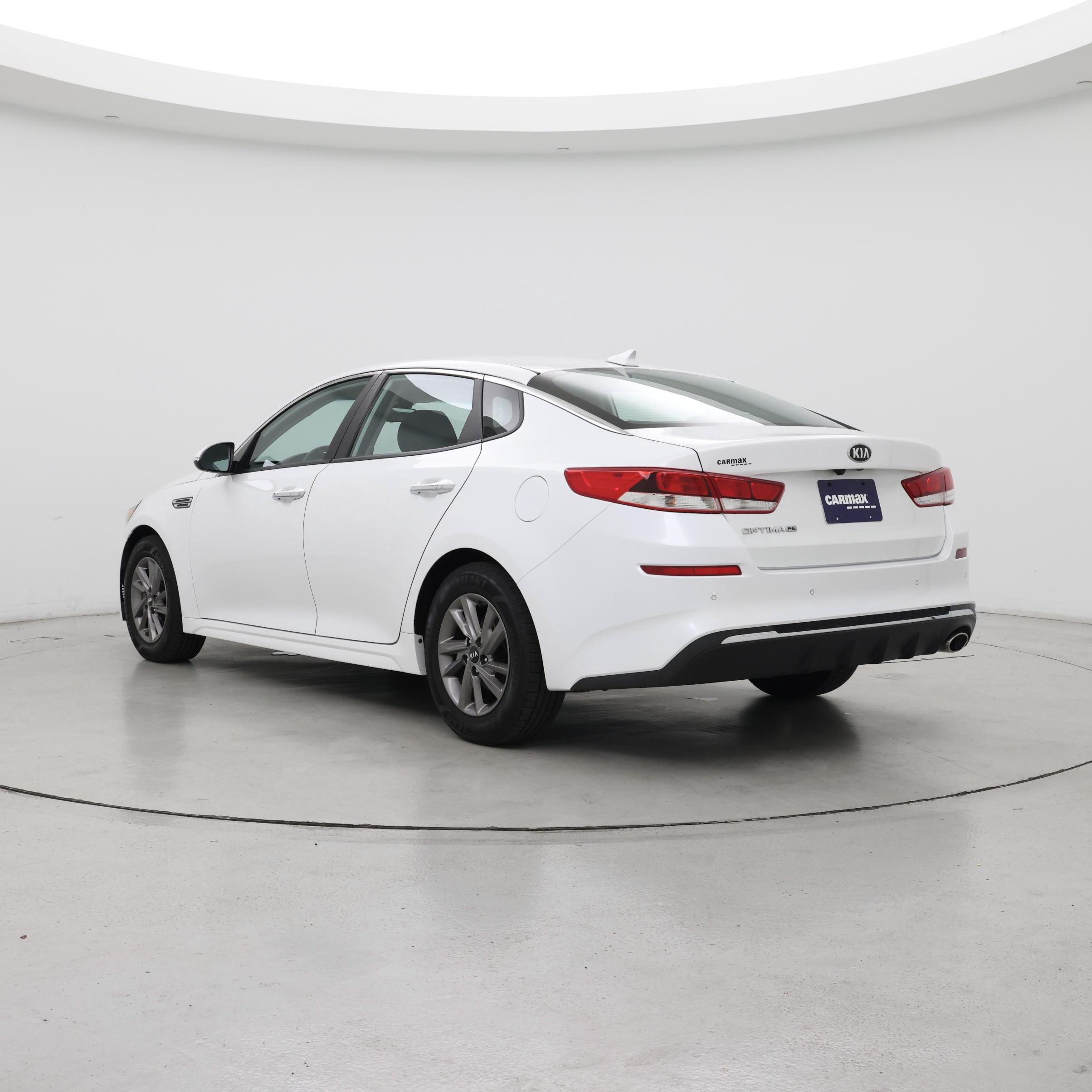 Thumbnail: 2020 Kia Optima - 2