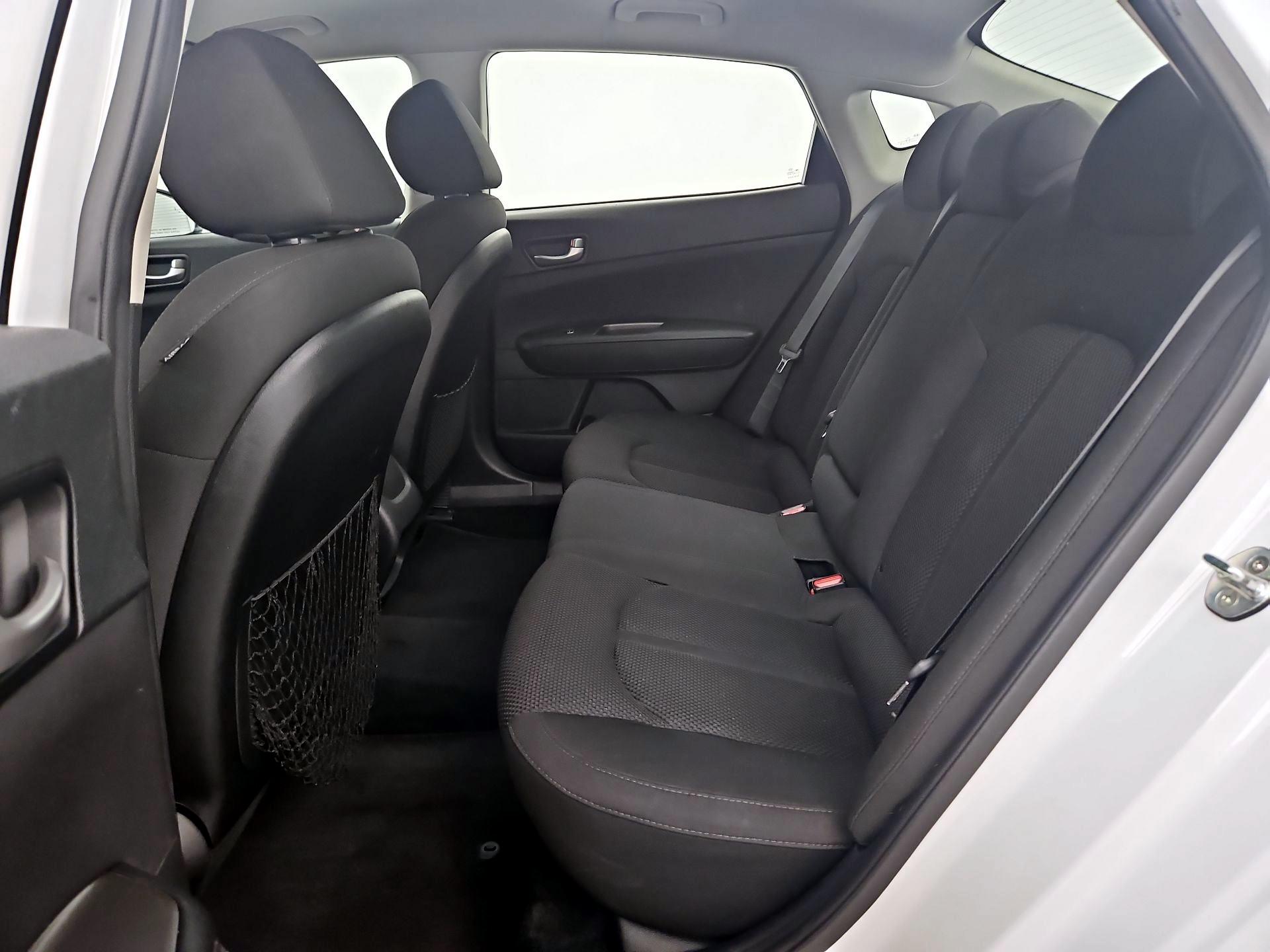 Thumbnail: 2020 Kia Optima - 19