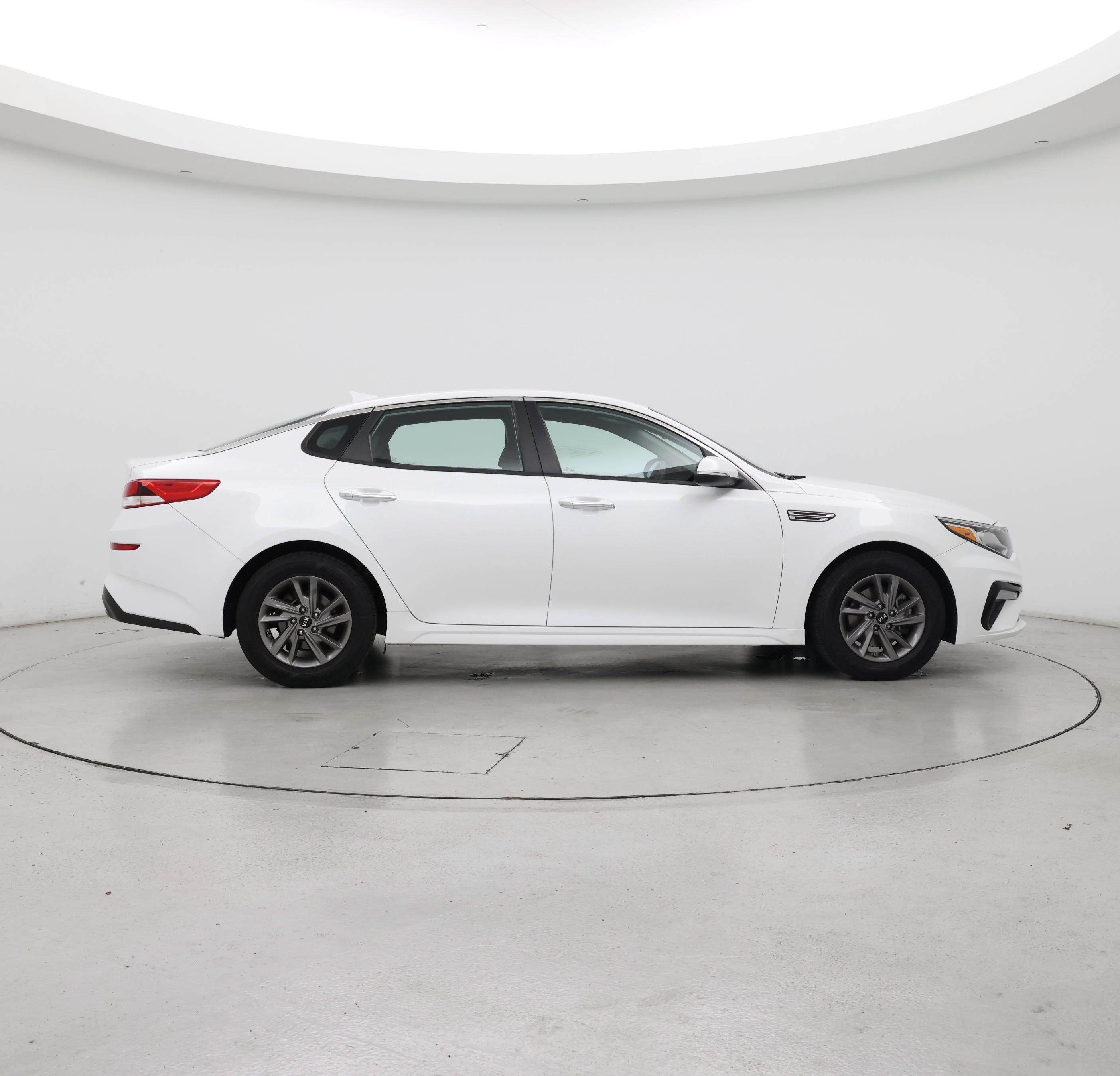 Thumbnail: 2020 Kia Optima - 7
