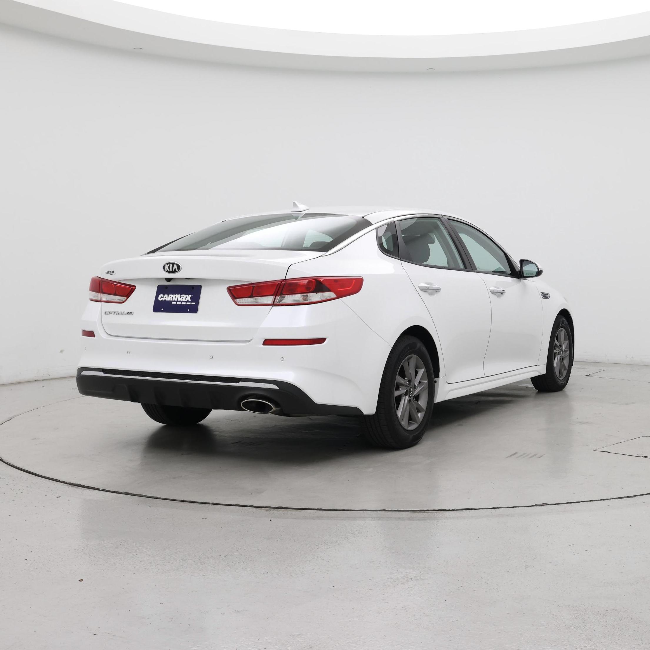 Thumbnail: 2020 Kia Optima - 8