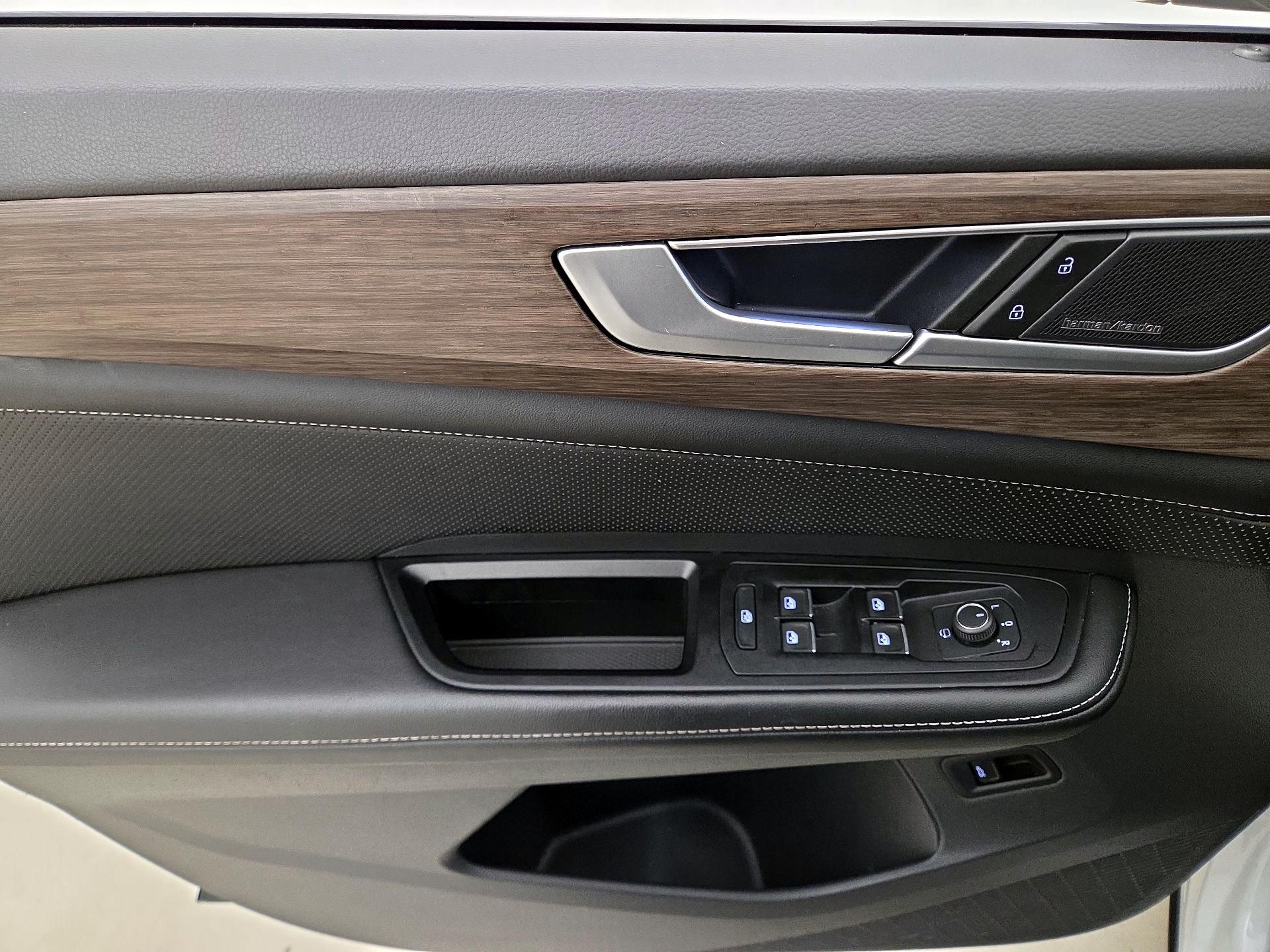 Thumbnail: 2024 Volkswagen Atlas - 12