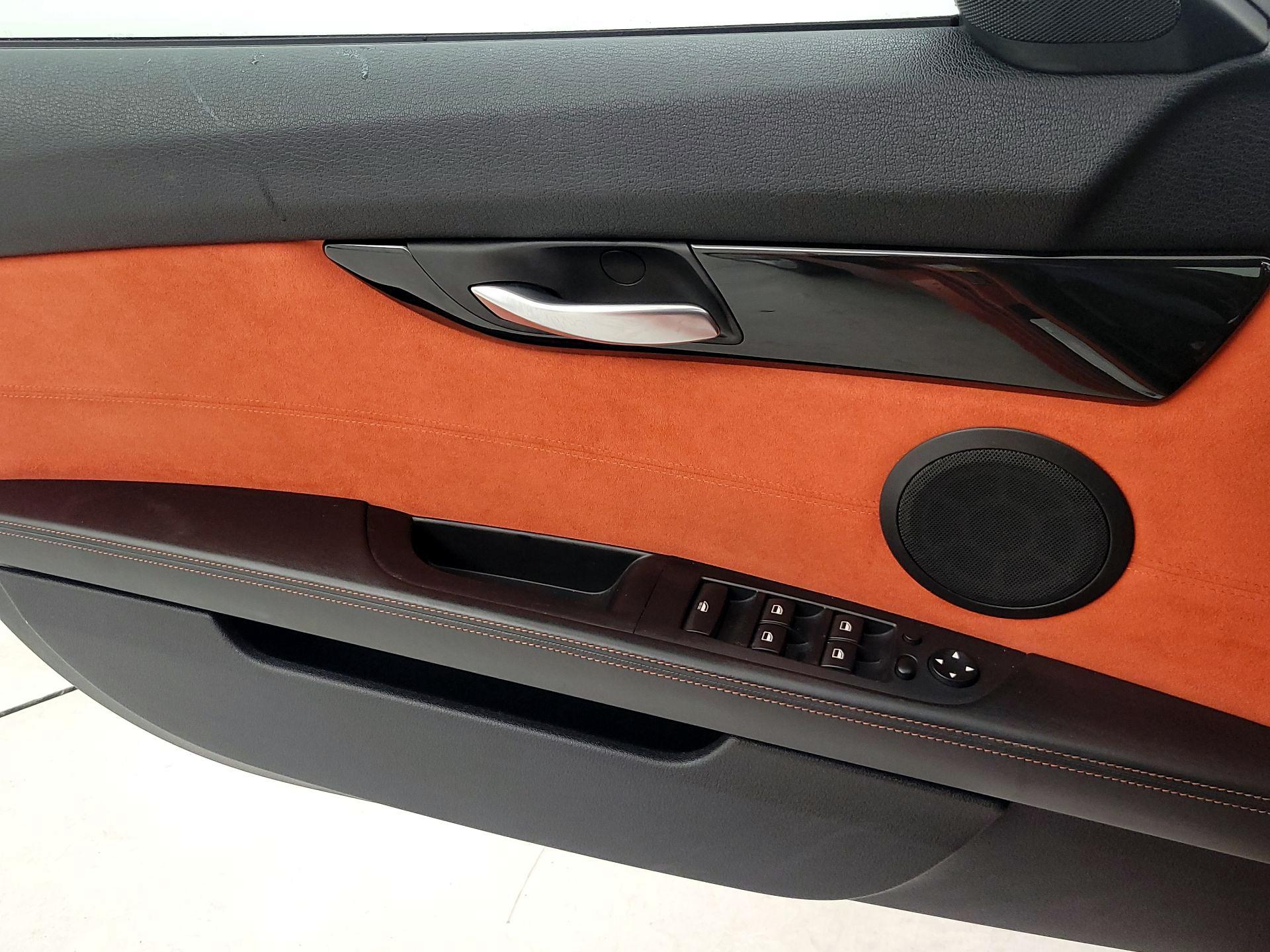 Thumbnail: 2014 BMW Z4 - 12