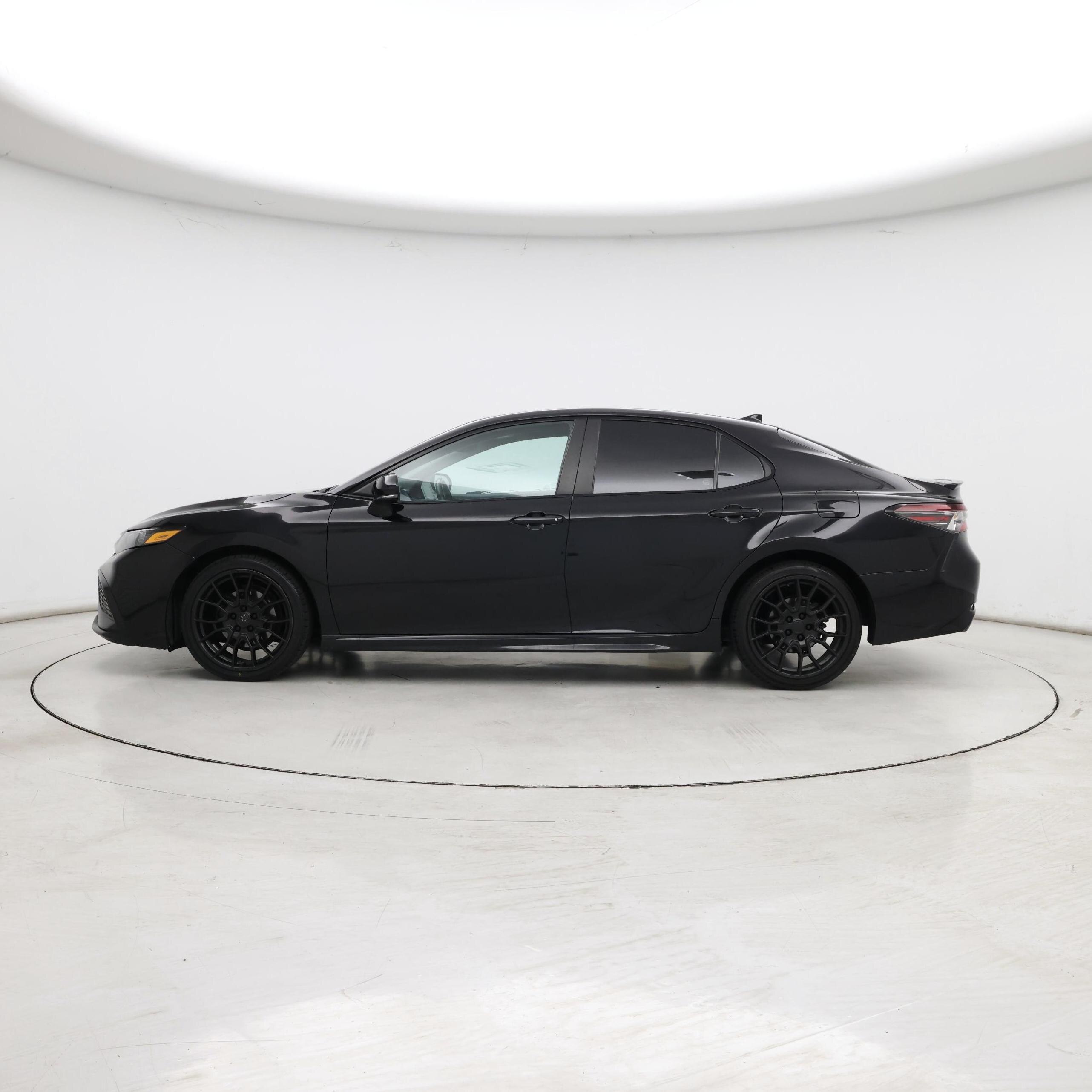 Thumbnail: 2023 Toyota Camry - 3