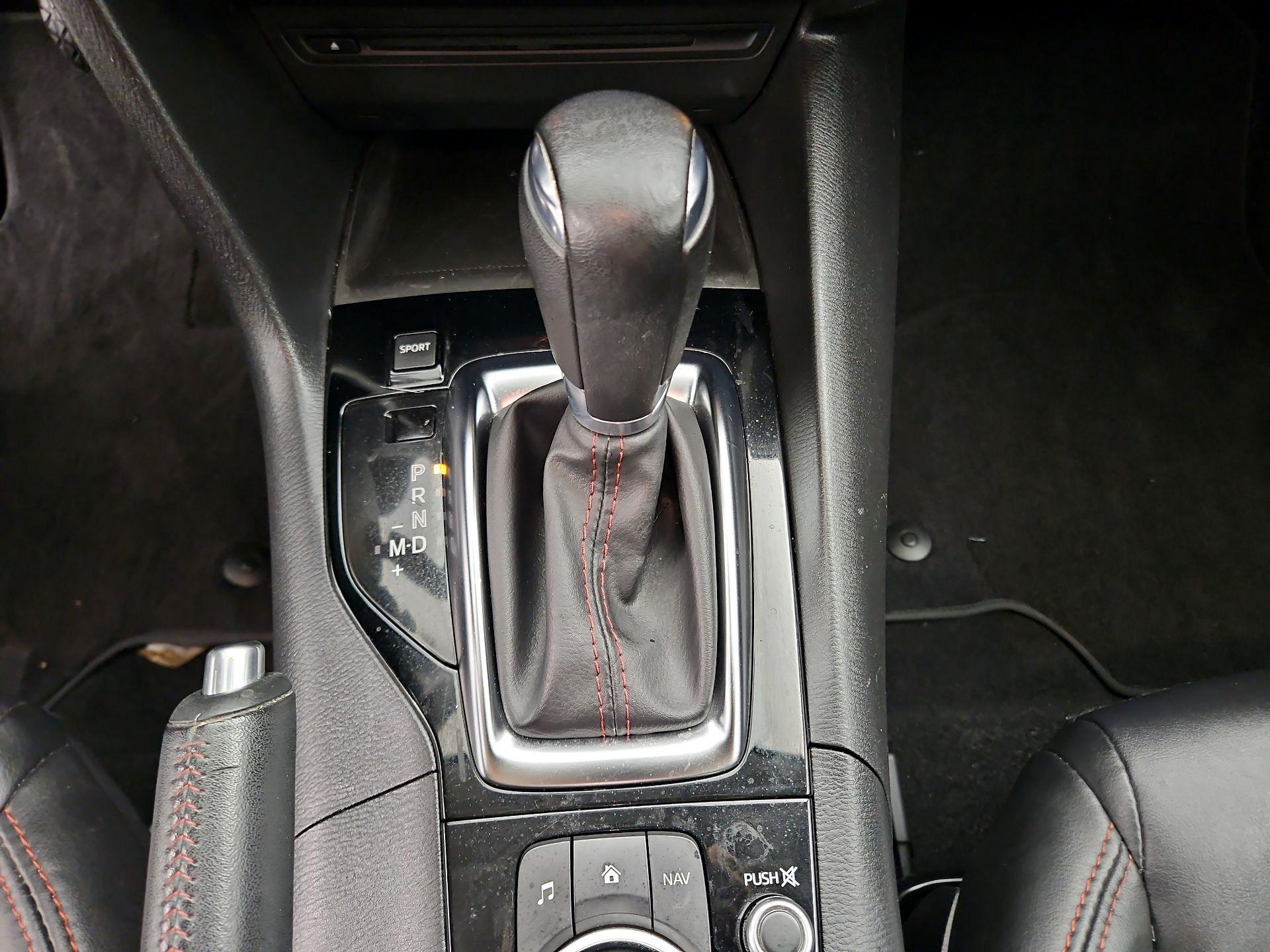 Thumbnail: 2014 Mazda Mazda3 - 18