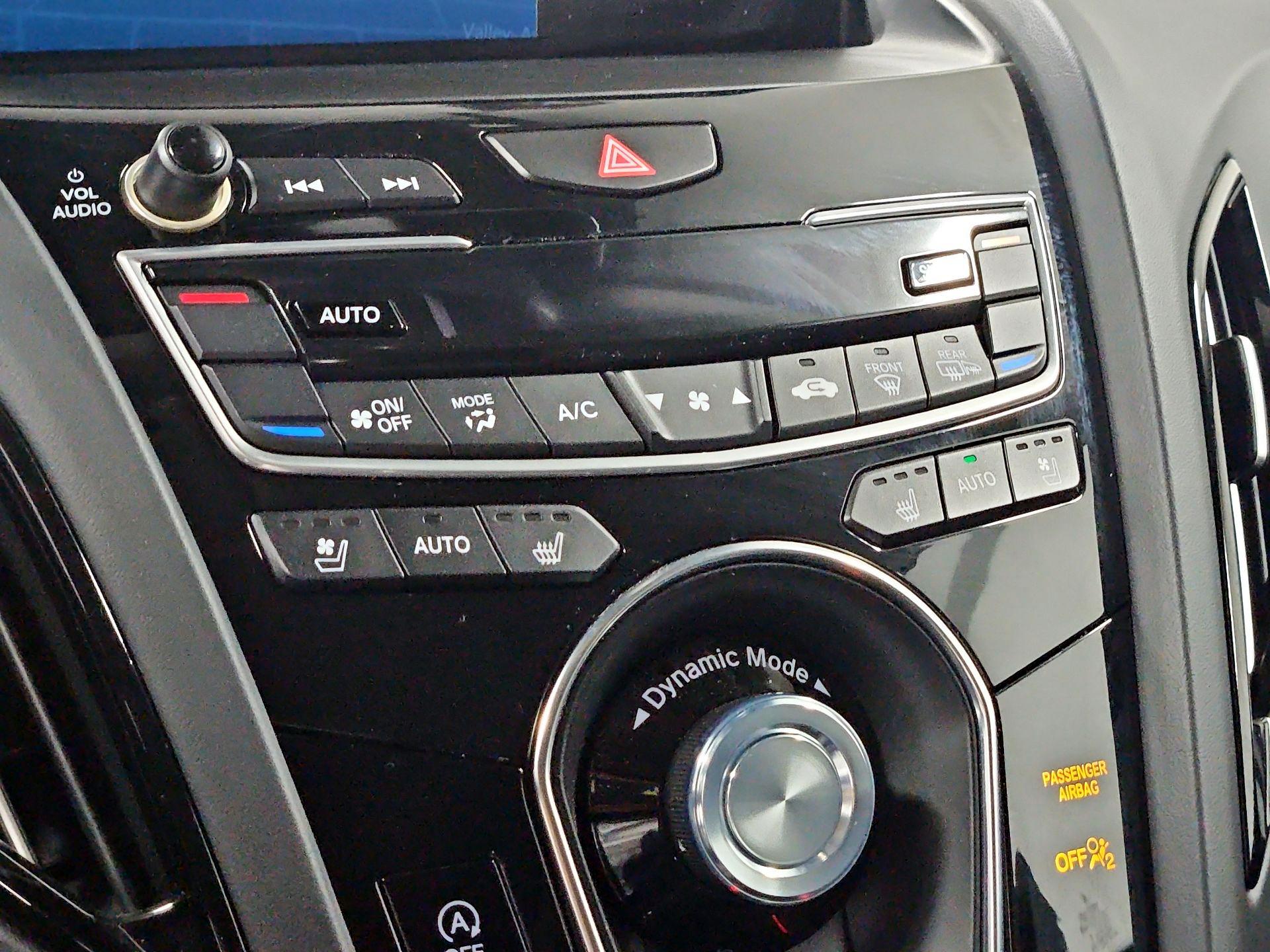 Thumbnail: 2025 Acura RDX - 17