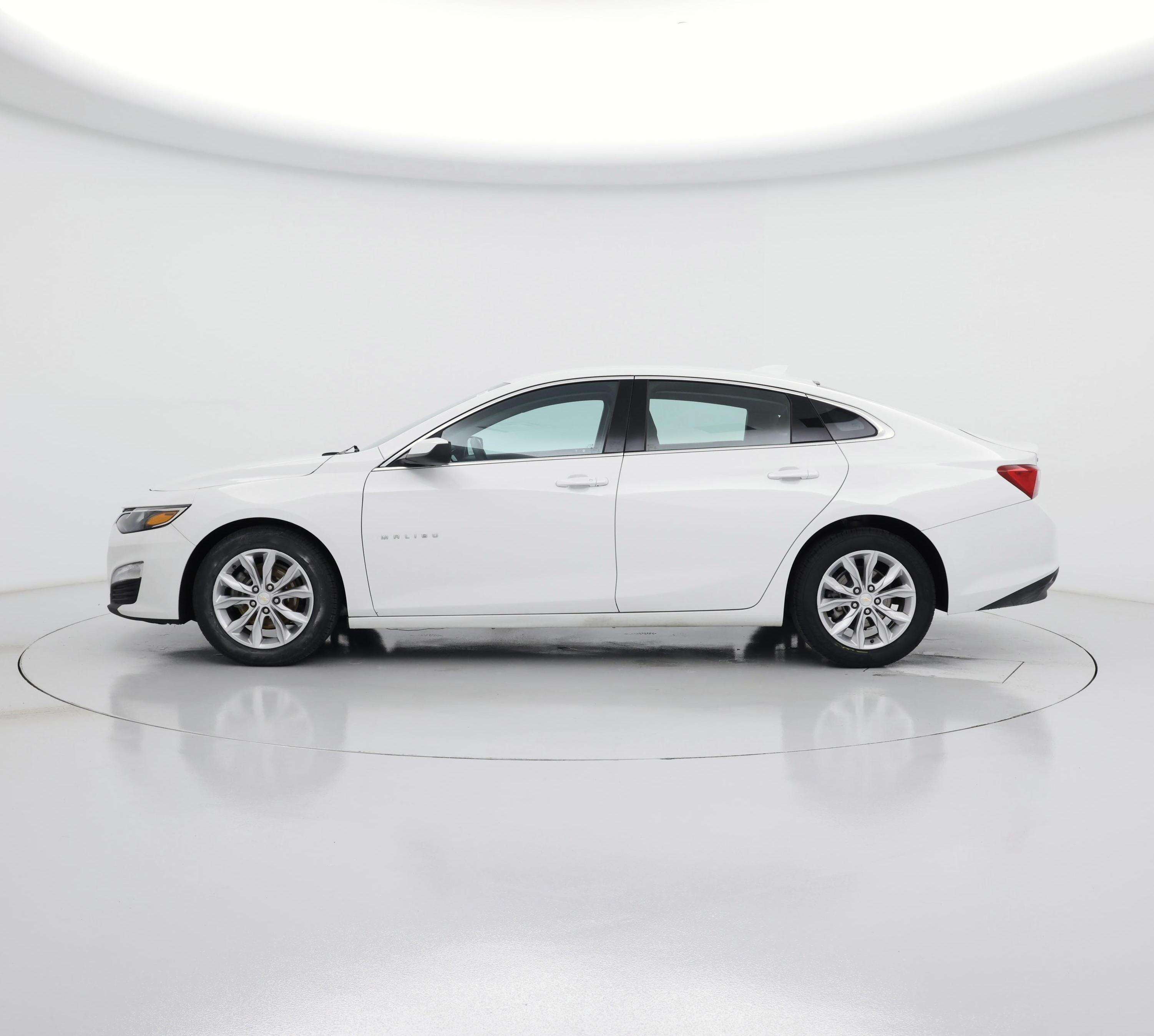Thumbnail: 2023 Chevrolet Malibu - 3