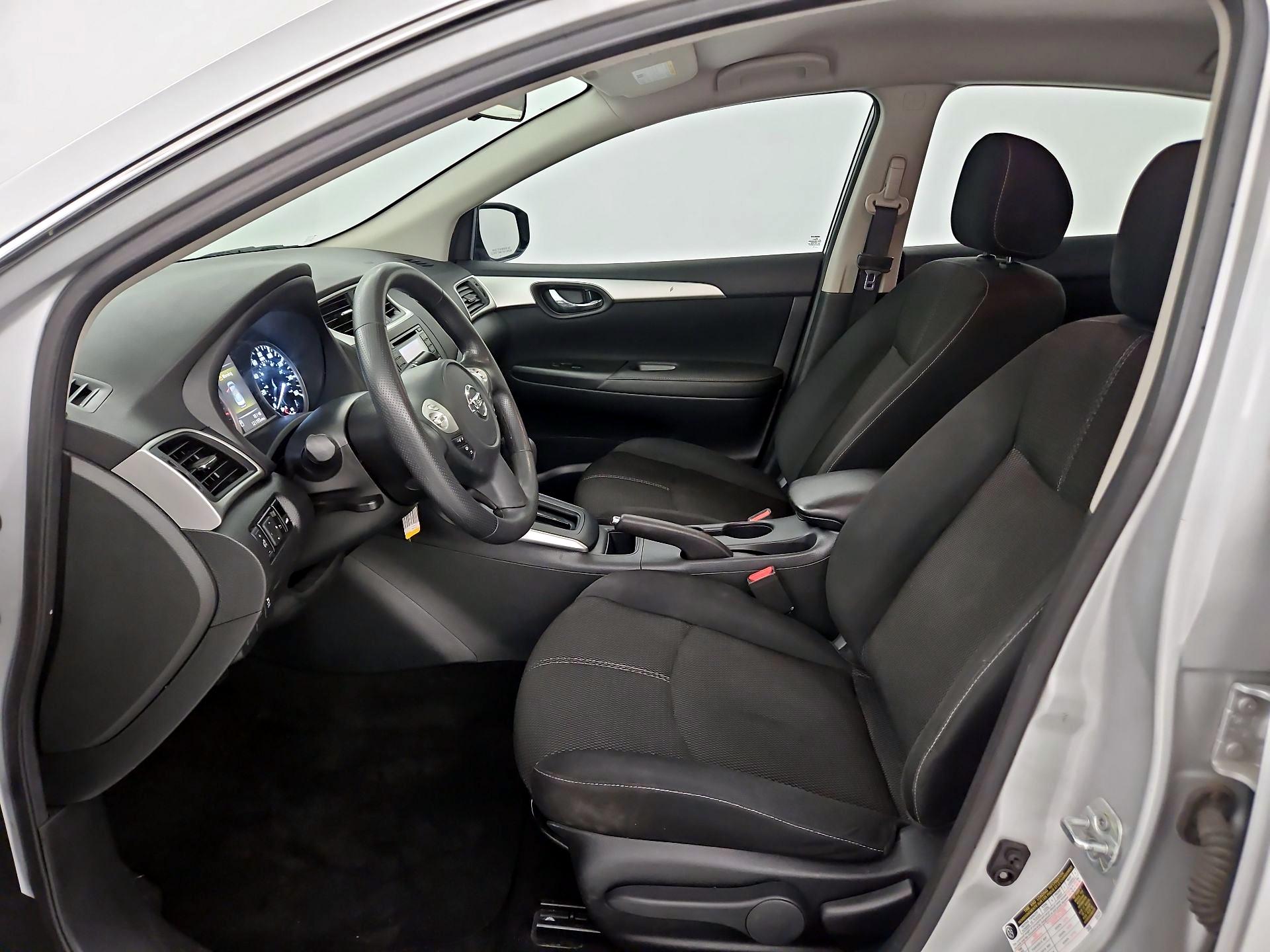 Thumbnail: 2018 Nissan Sentra - 9