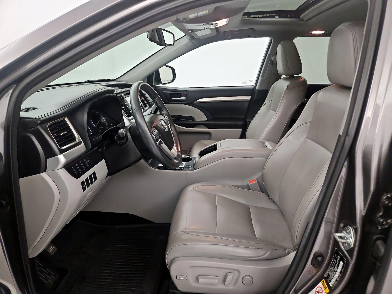 2016 Toyota Highlander XLE - Photo 10