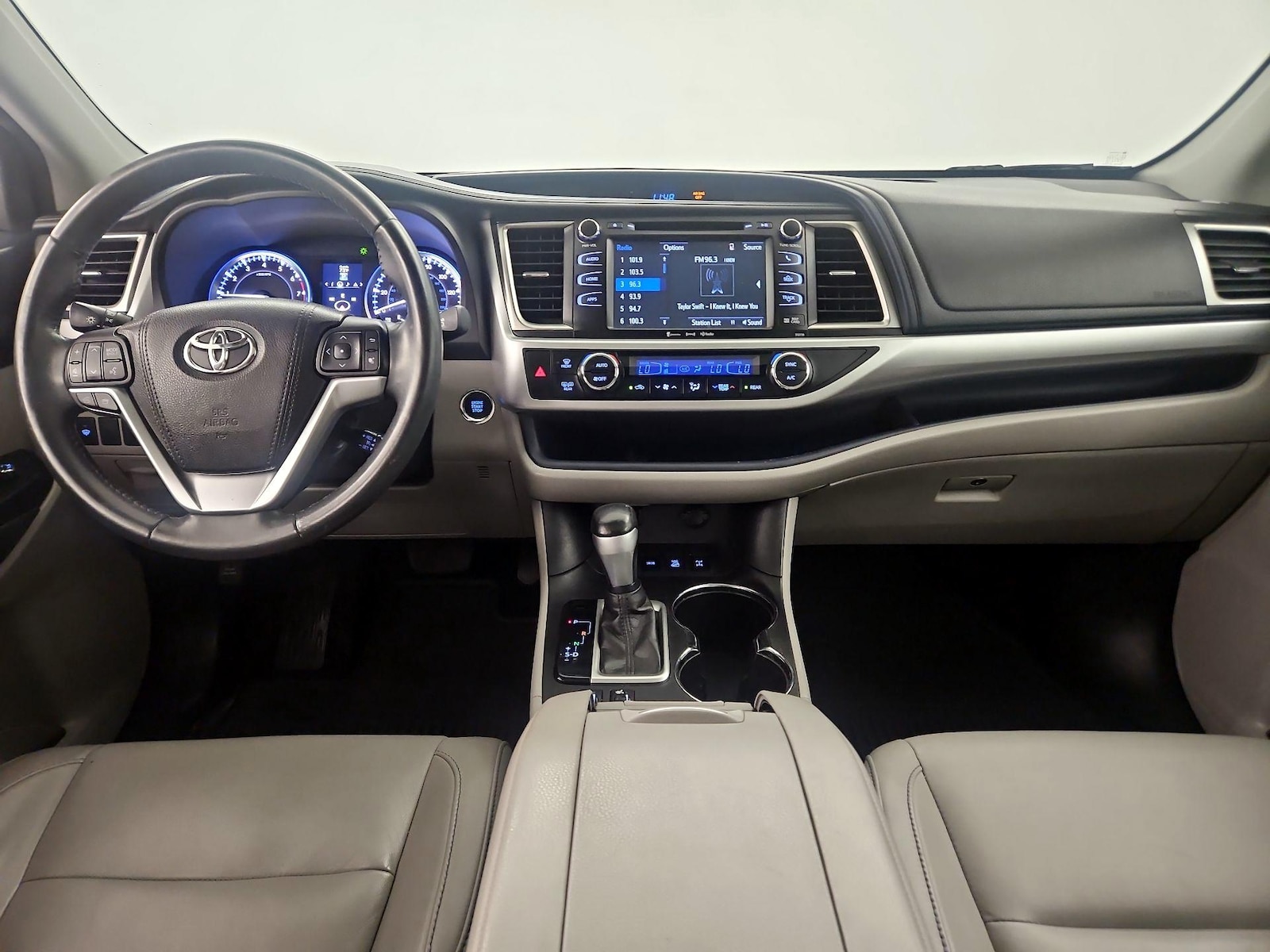 2016 Toyota Highlander XLE - Photo 8