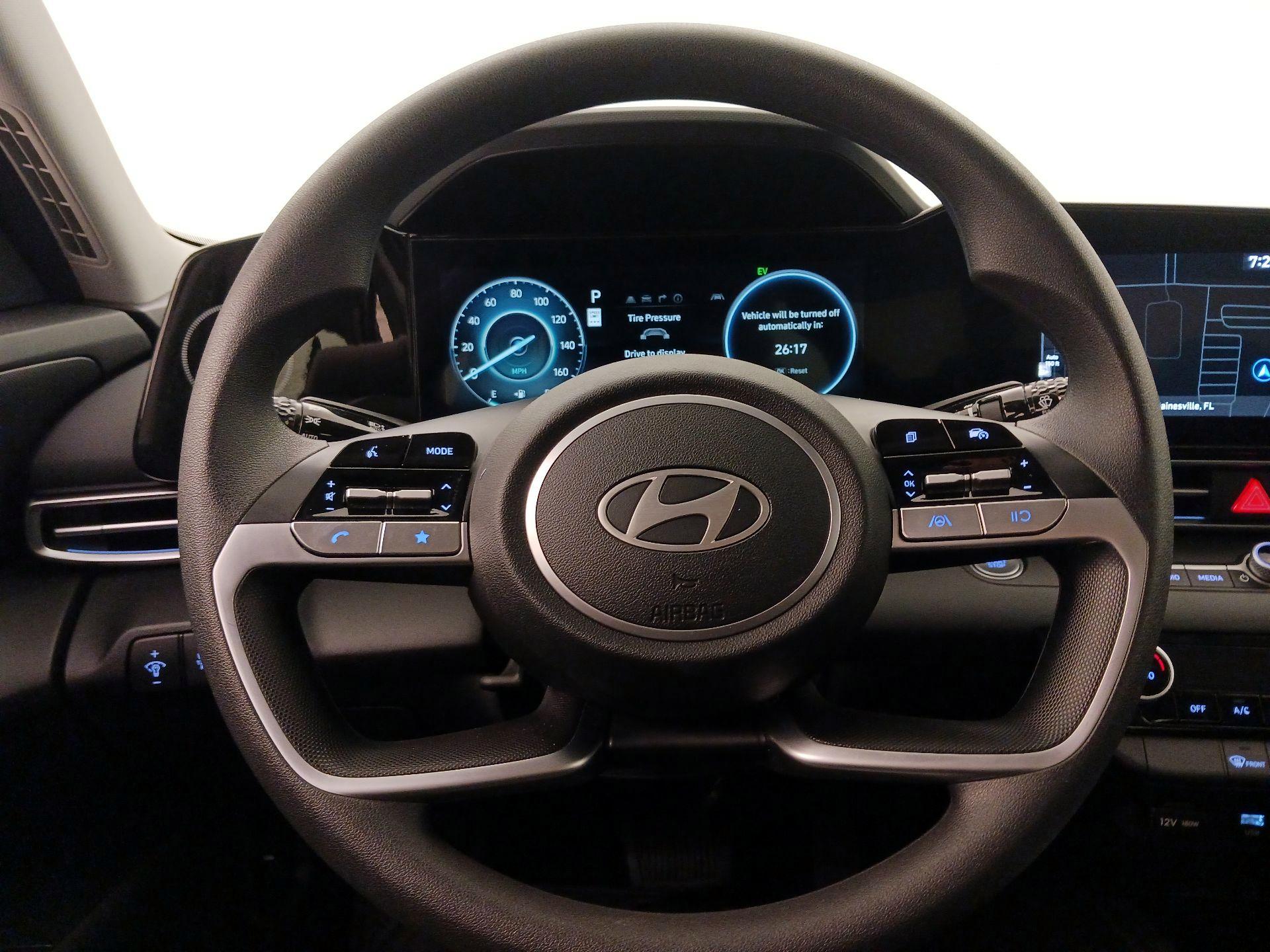 Thumbnail: 2024 Hyundai Elantra - 10