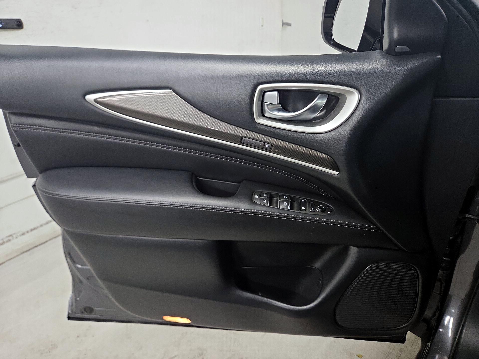 Thumbnail: 2020 INFINITI QX60 - 13