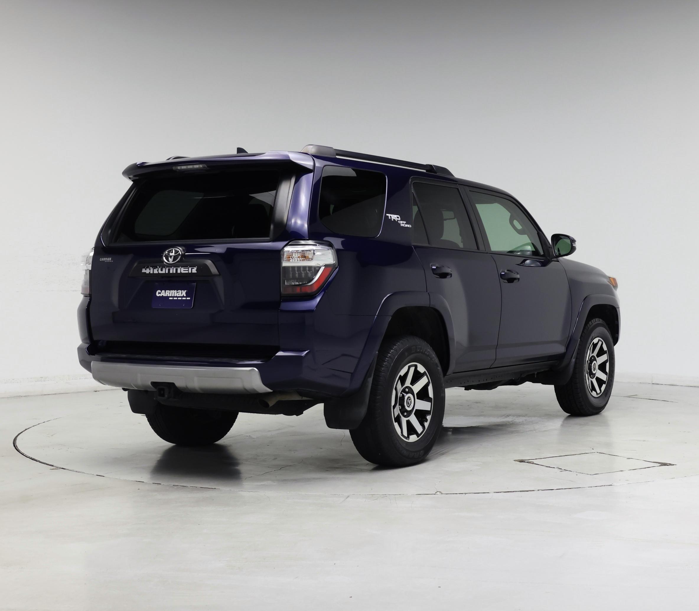 Thumbnail: 2022 Toyota 4Runner - 8