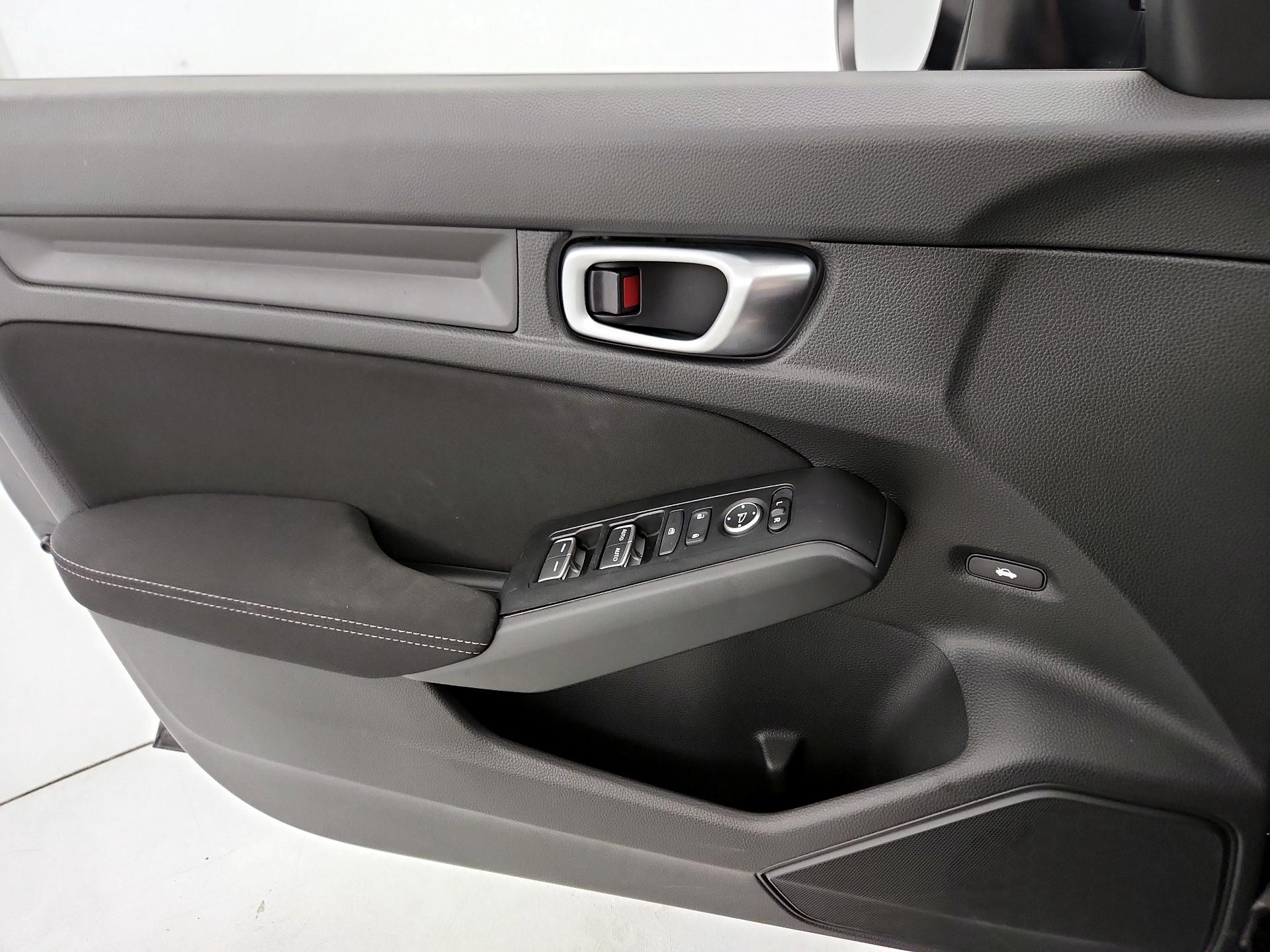 Thumbnail: 2024 Honda Civic - 12