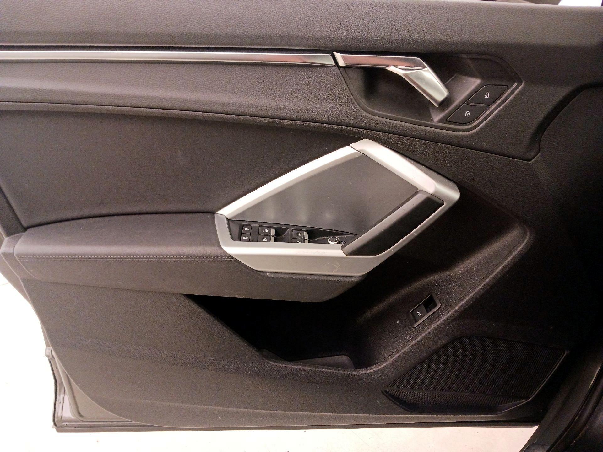 Thumbnail: 2020 Audi Q3 - 12