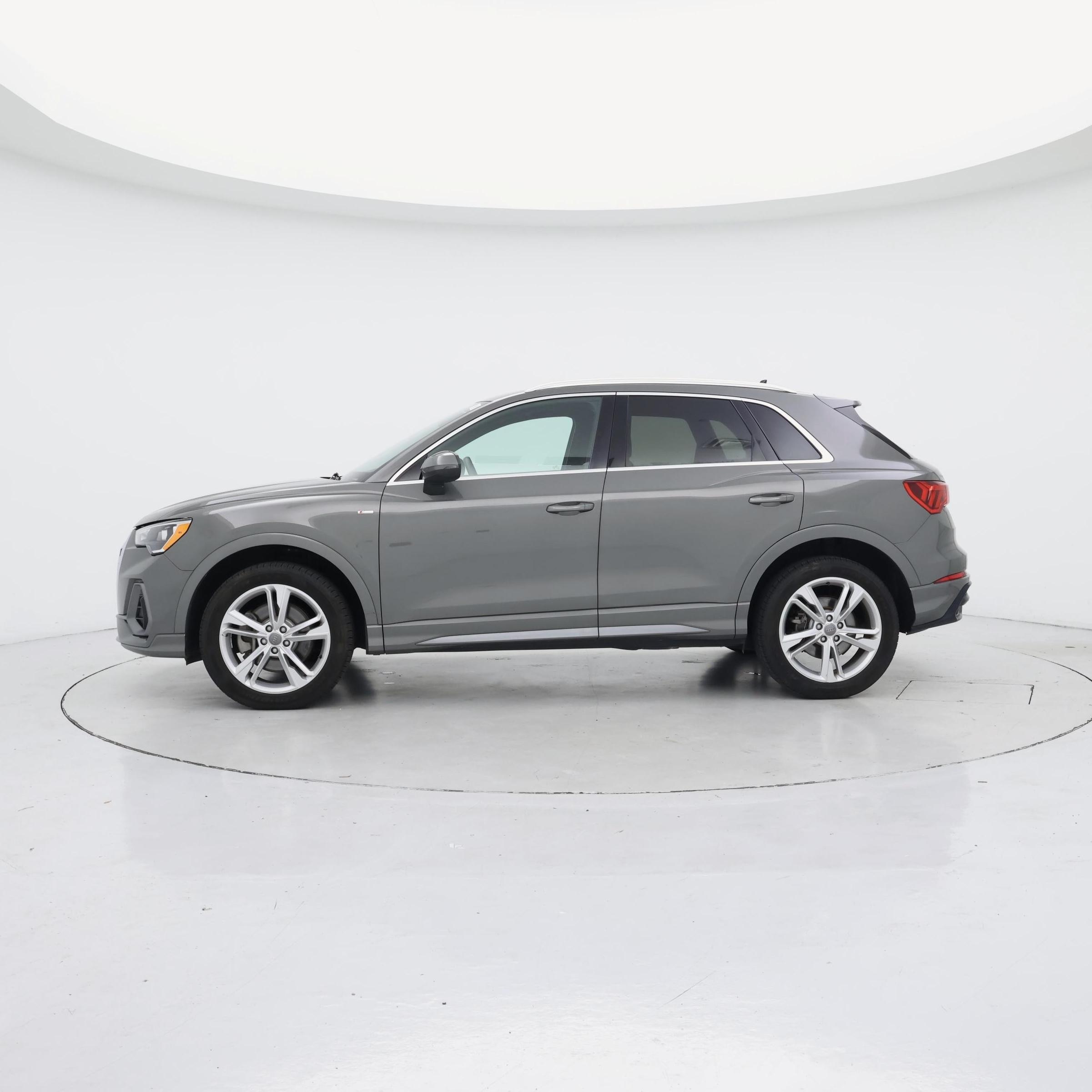 Thumbnail: 2020 Audi Q3 - 3