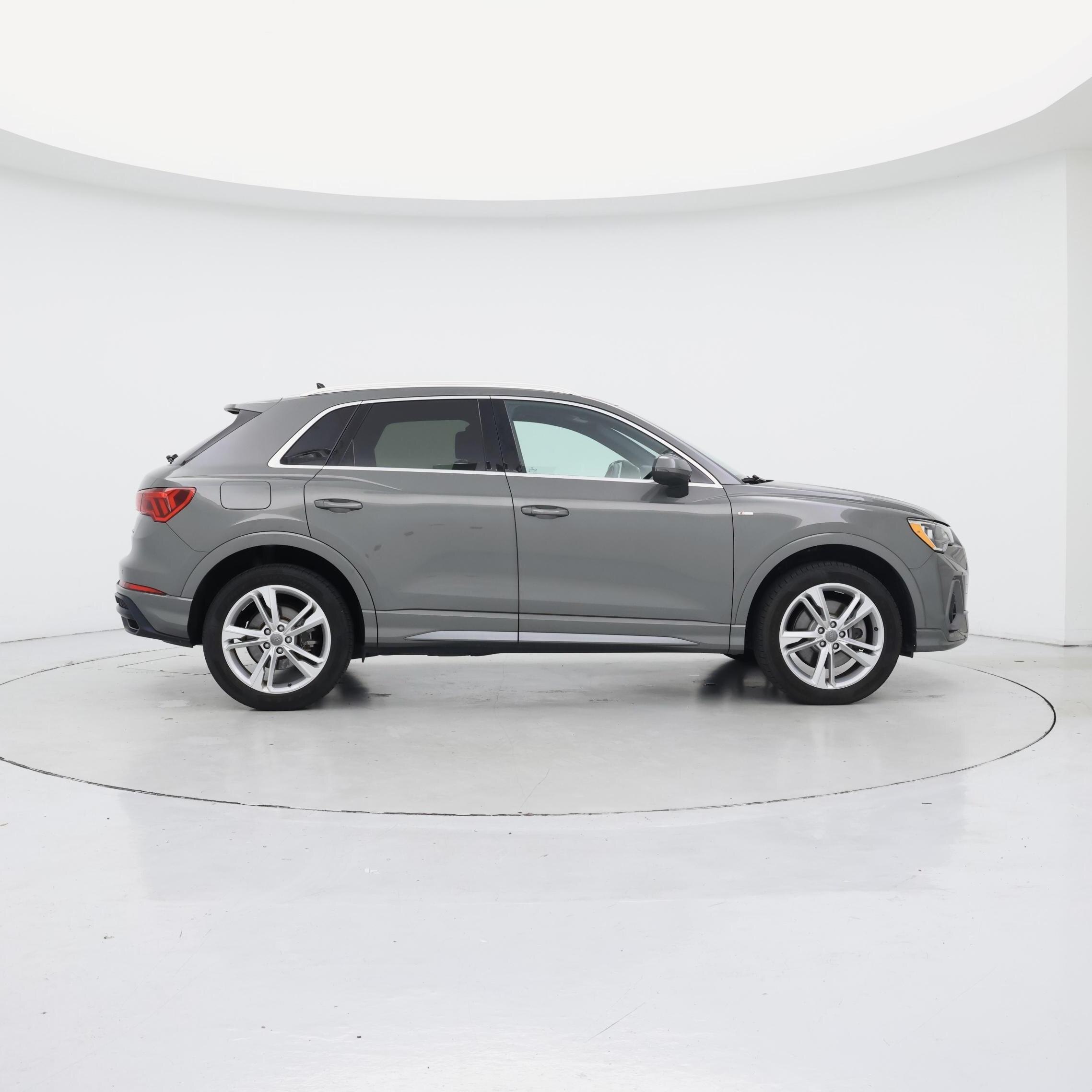 Thumbnail: 2020 Audi Q3 - 7