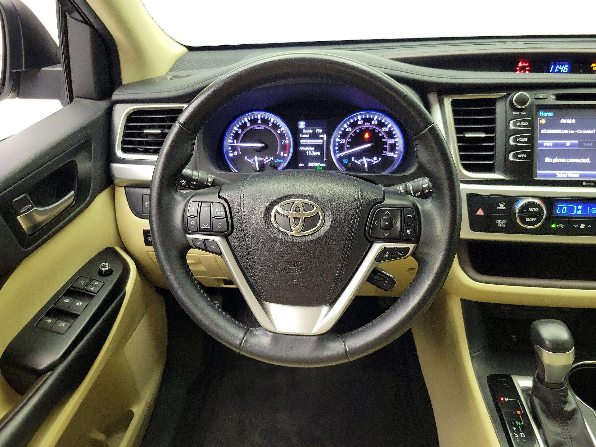 Thumbnail: 2019 Toyota Highlander - 10