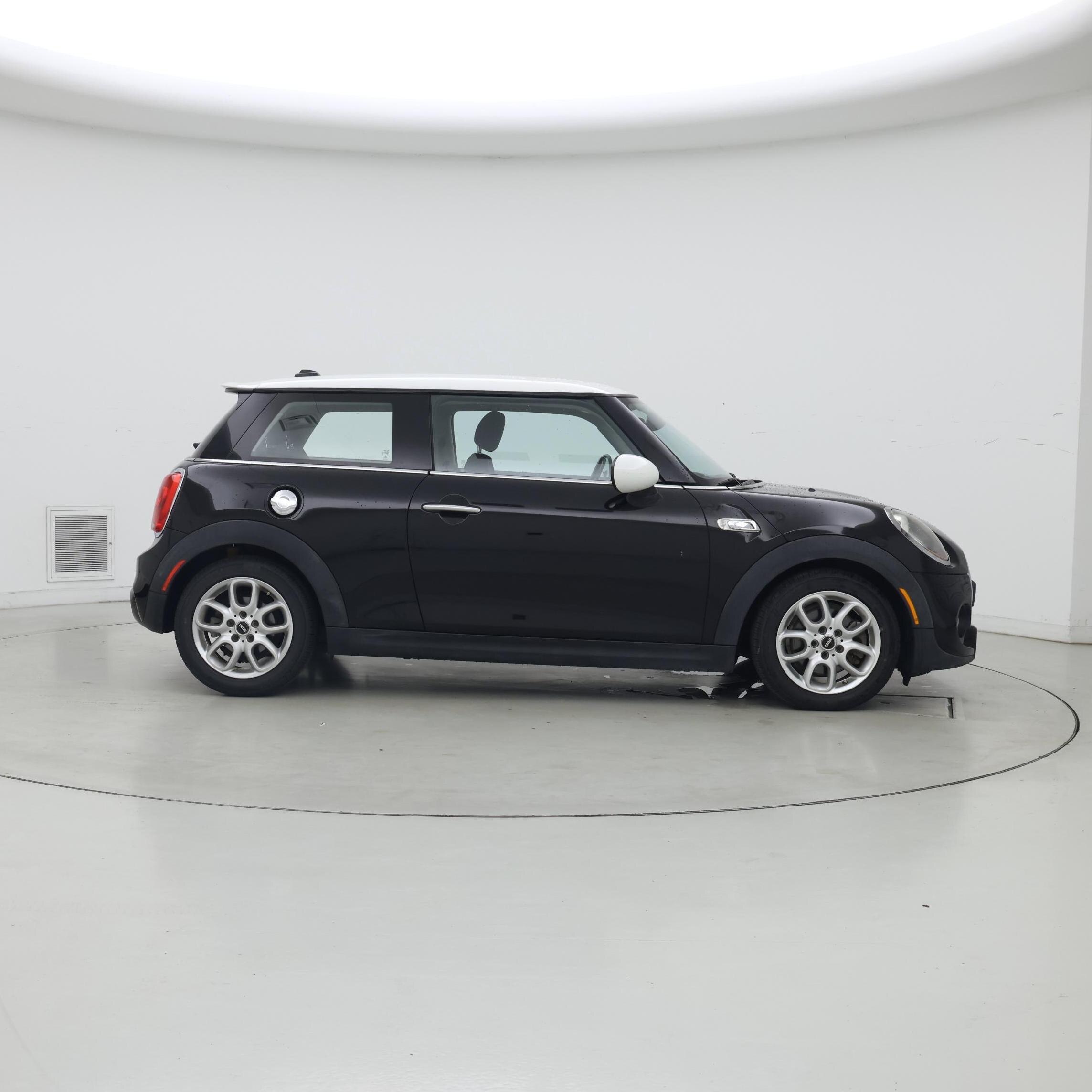 Thumbnail: 2015 MINI Cooper Hardtop - 7