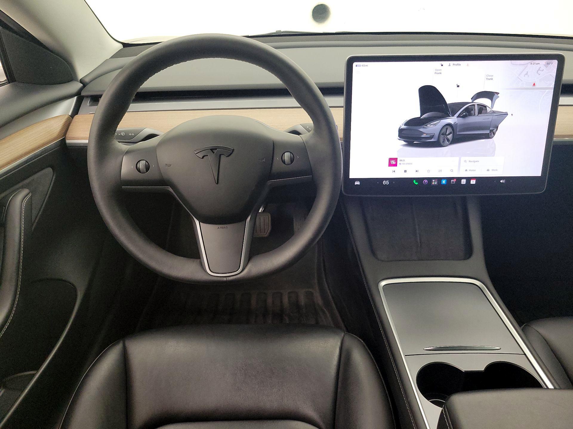 Thumbnail: 2023 Tesla Model 3 - 10