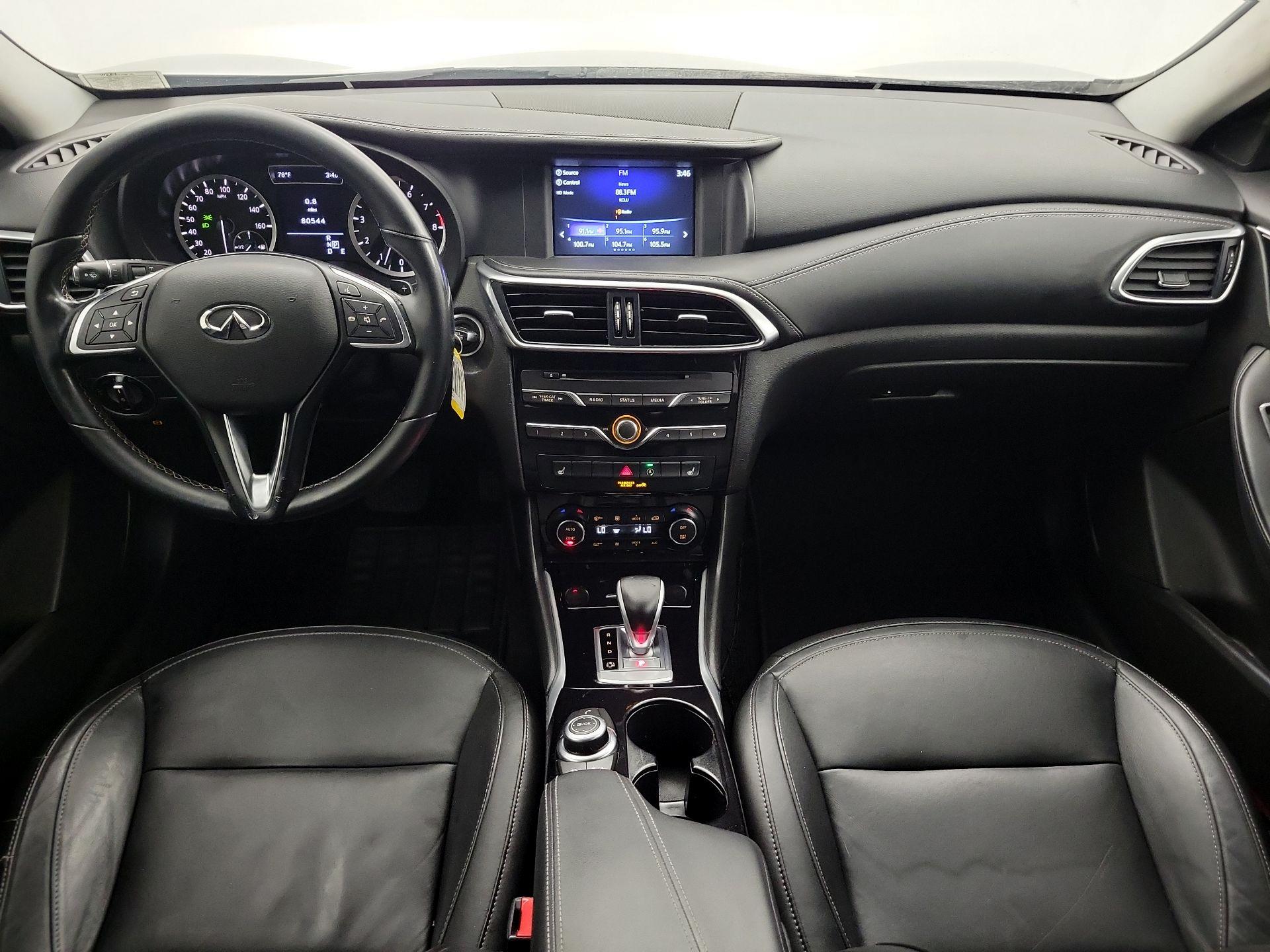 Thumbnail: 2017 INFINITI QX30 - 9