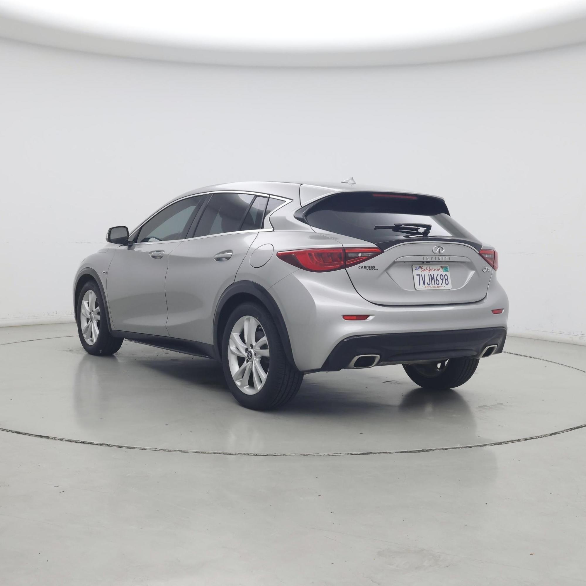 Thumbnail: 2017 INFINITI QX30 - 2
