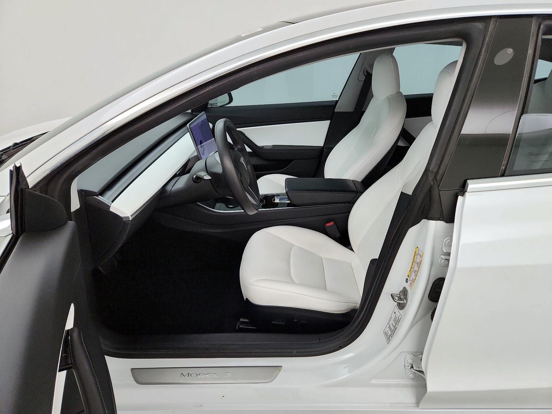 Thumbnail: 2020 Tesla Model 3 - 11