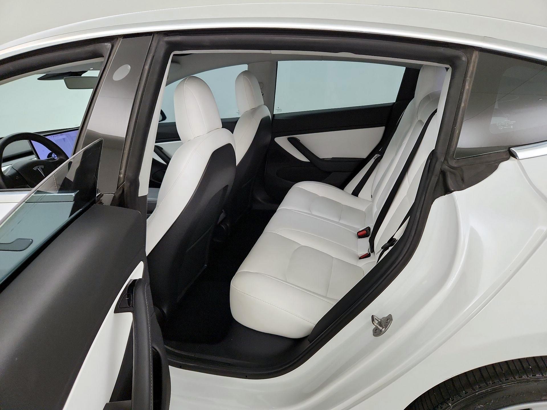 Thumbnail: 2020 Tesla Model 3 - 20
