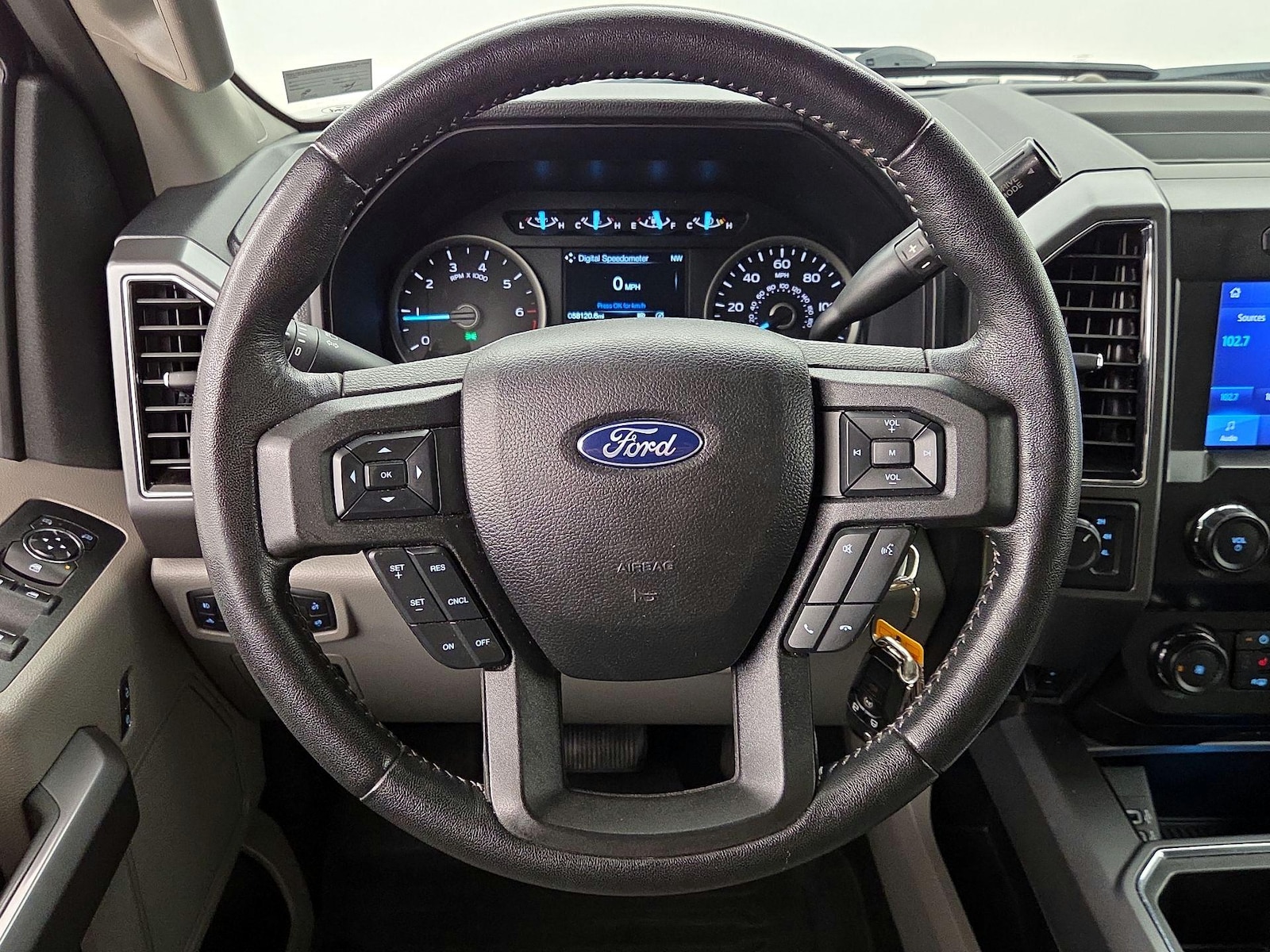 2020 Ford F-150 XLT - Photo 11