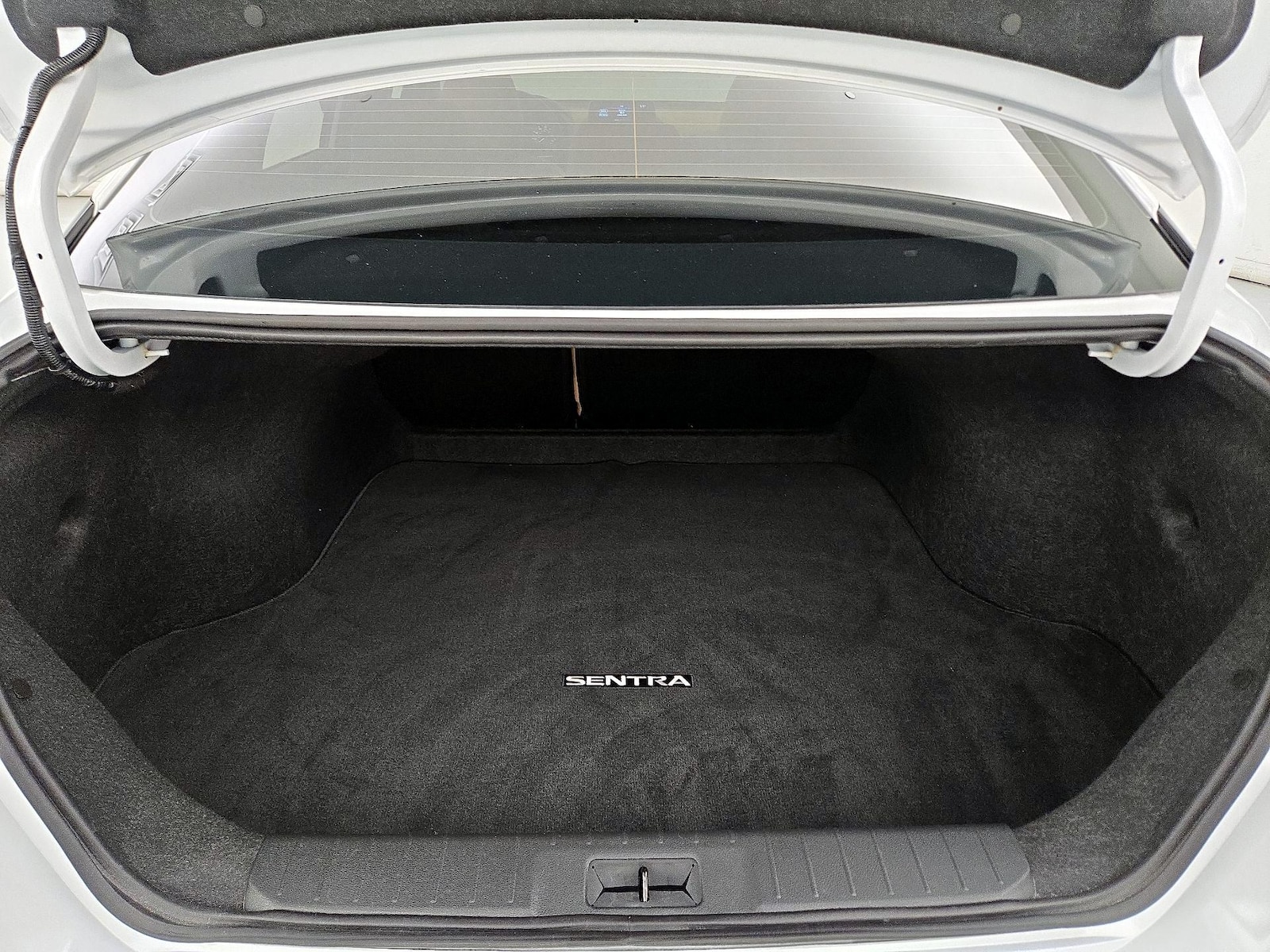 2025 Nissan Sentra SV - Photo 22